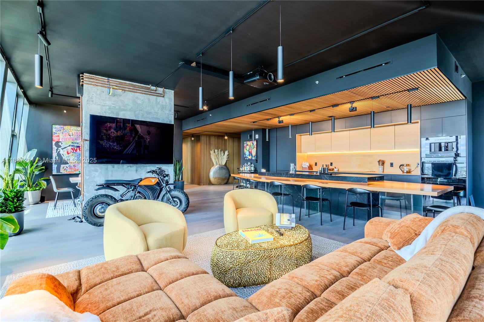 1451 Brickell Ave 3903