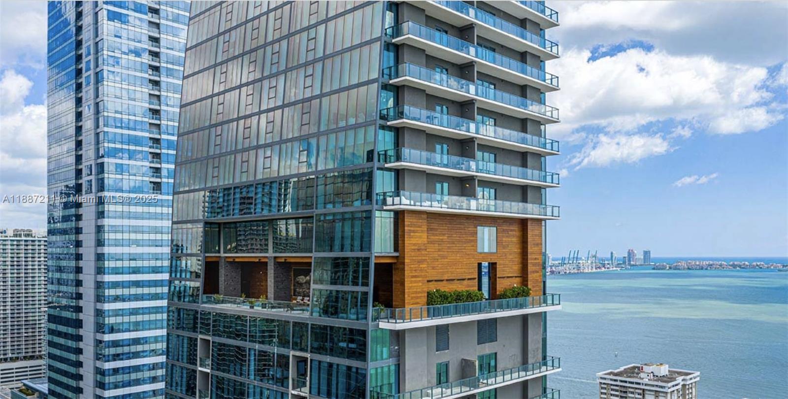 1451 Brickell Ave 3903