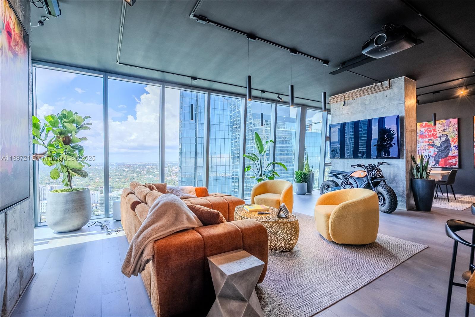 1451 Brickell Ave 3903