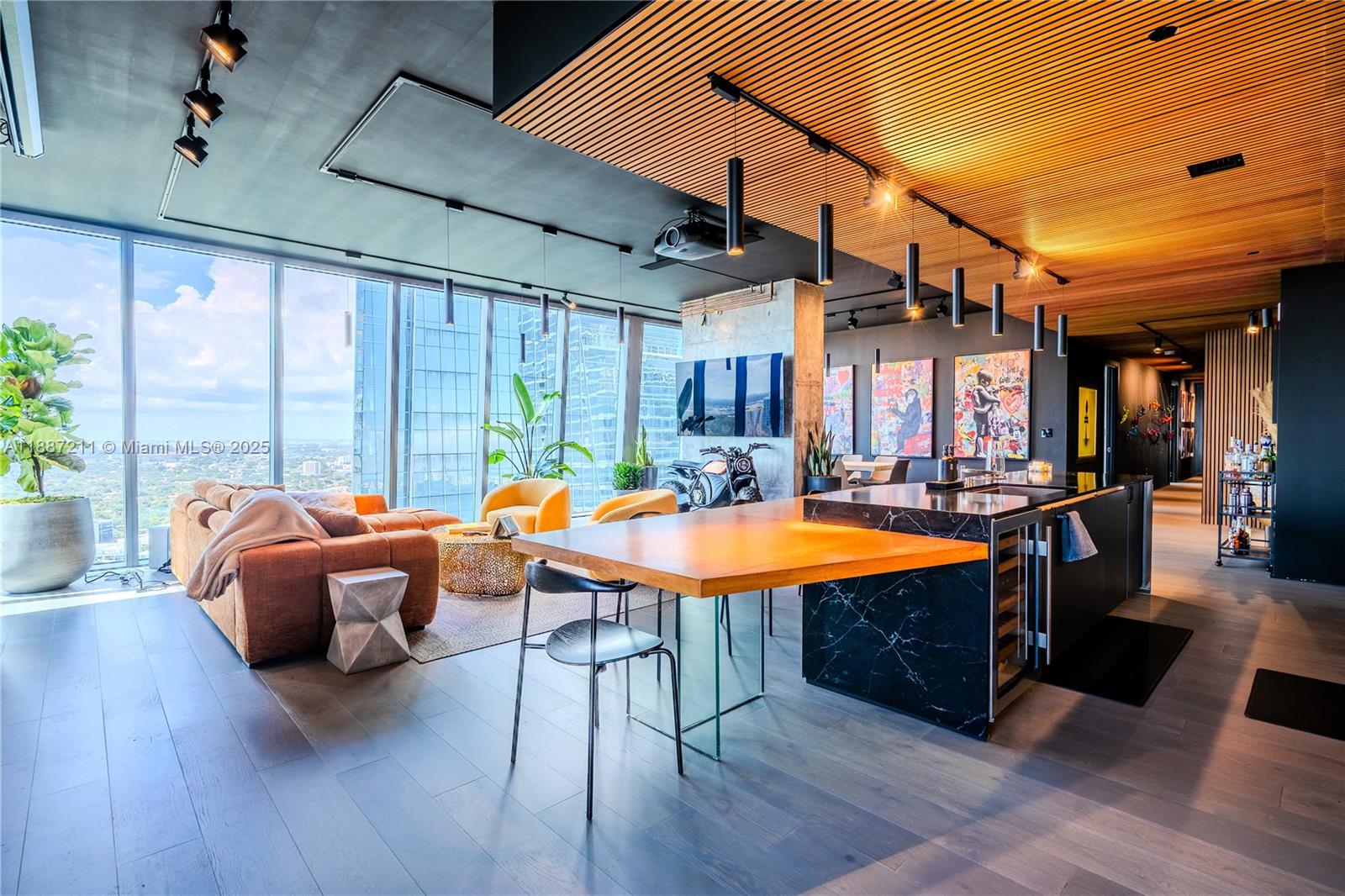 1451 Brickell Ave 3903