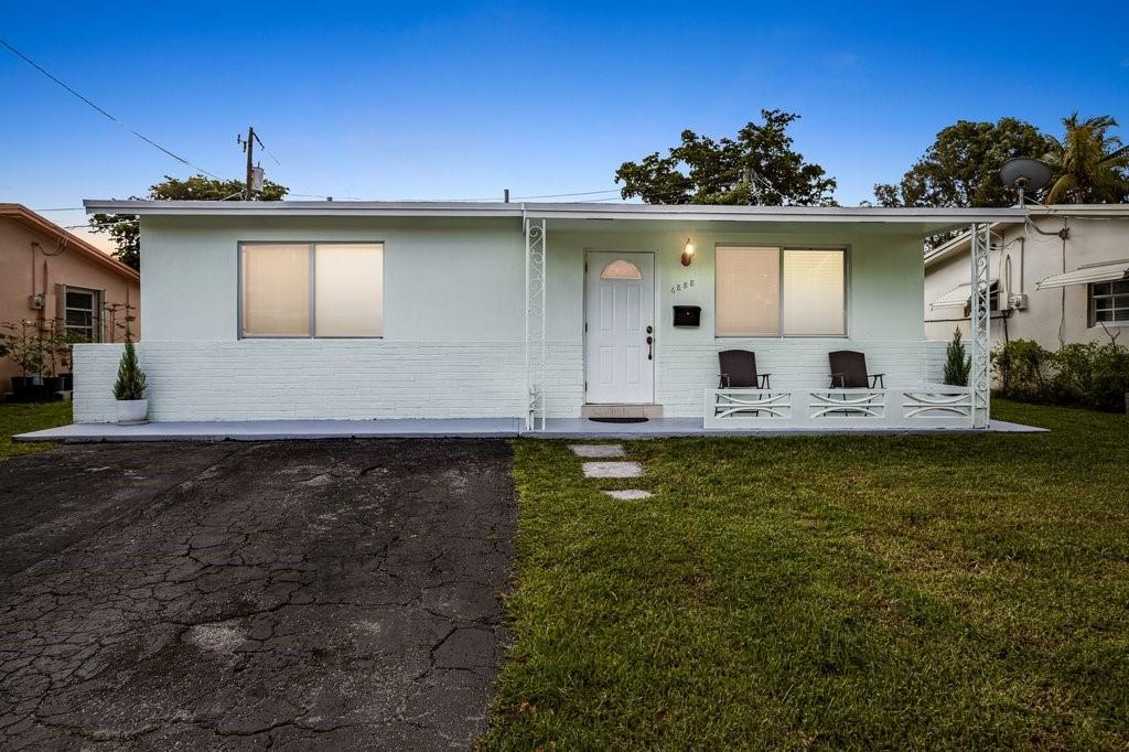 6888 Nw 30th St Sunrise FL 33313 | F10529984