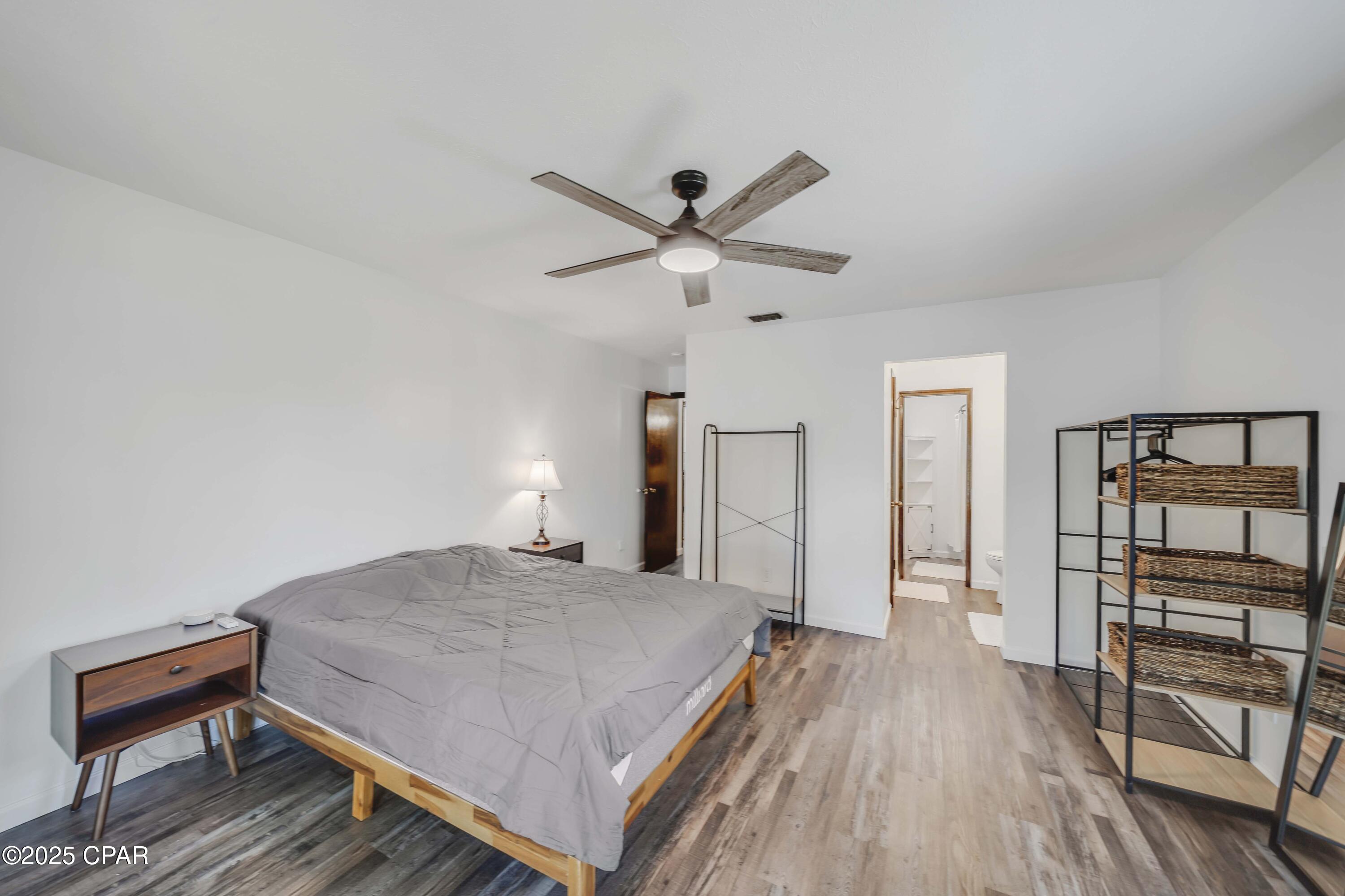 Image 24 For 2115 High Avenue