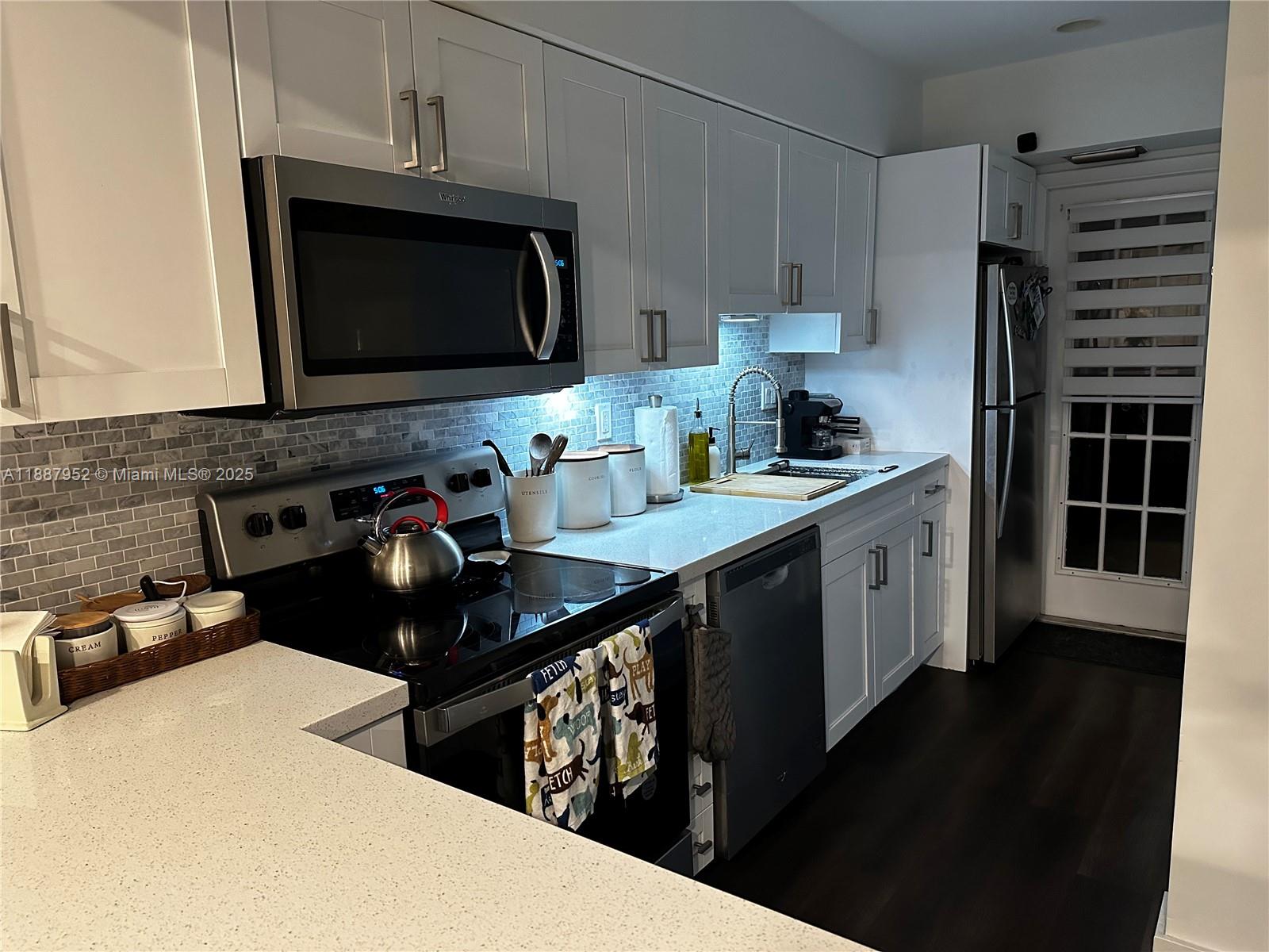 Haylofts Of Coral Springs