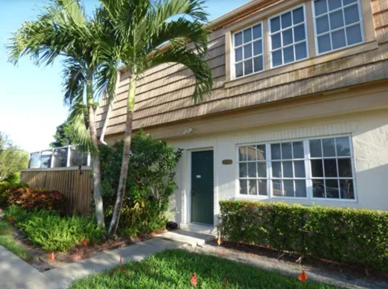 Homes for sale in Palm Beach Gardens, FL | 4280 Hazel Ave, Palm Beach Gardens, FL 33410 | MLS# F10529248