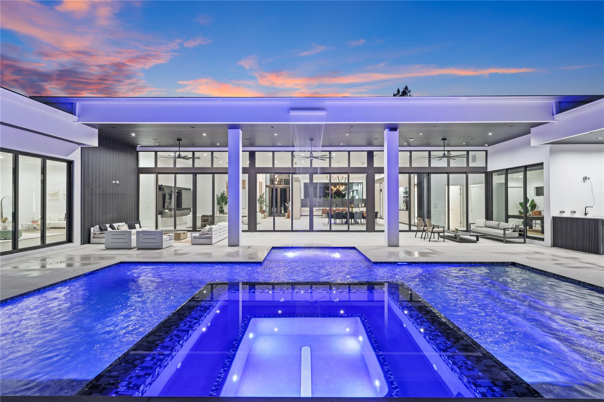 Homes for sale in Parkland, FL | 8795 Valencia Ct, Parkland, FL 33067 | MLS# F10530057