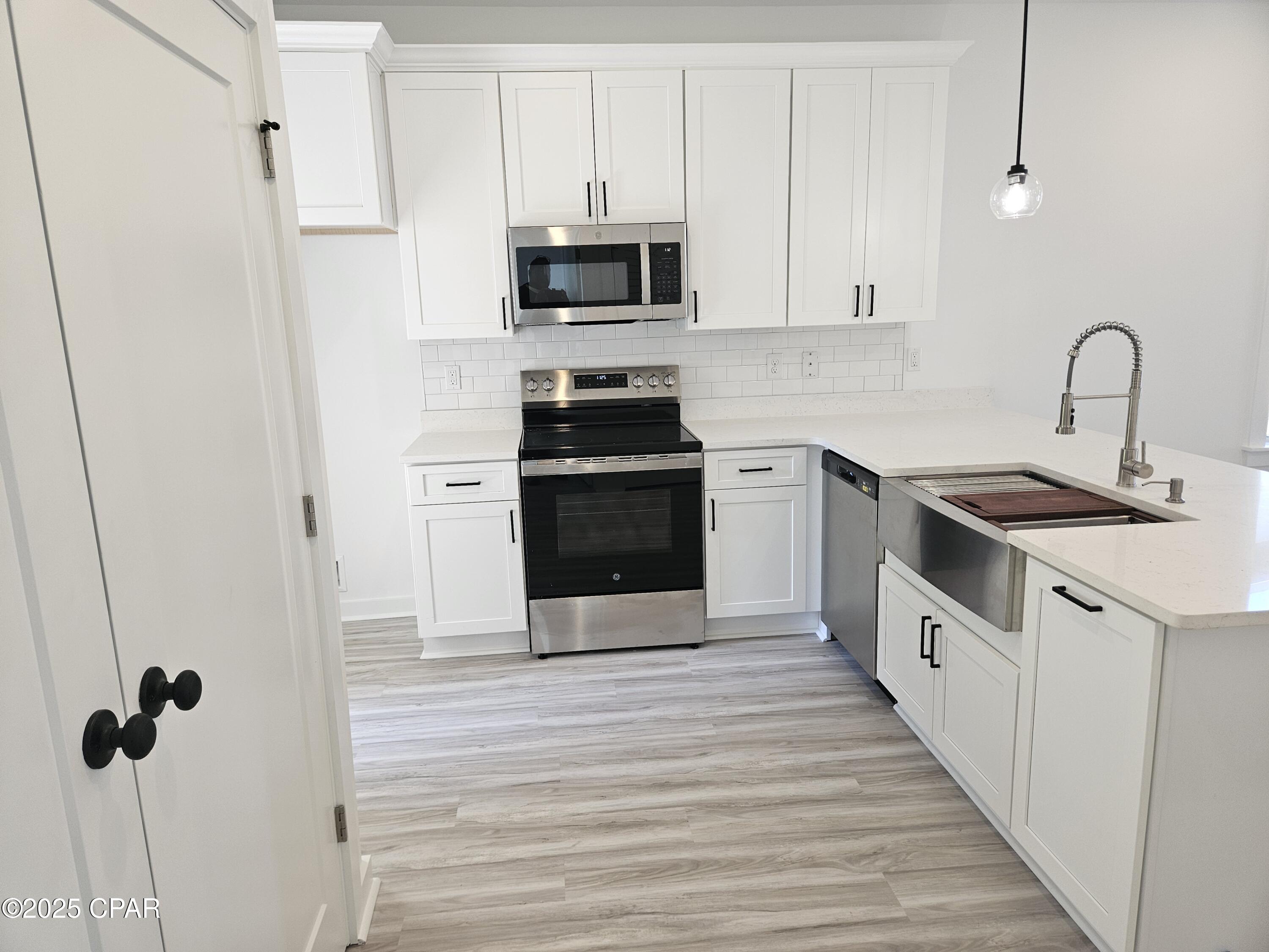 Image 10 For 910 9th Court