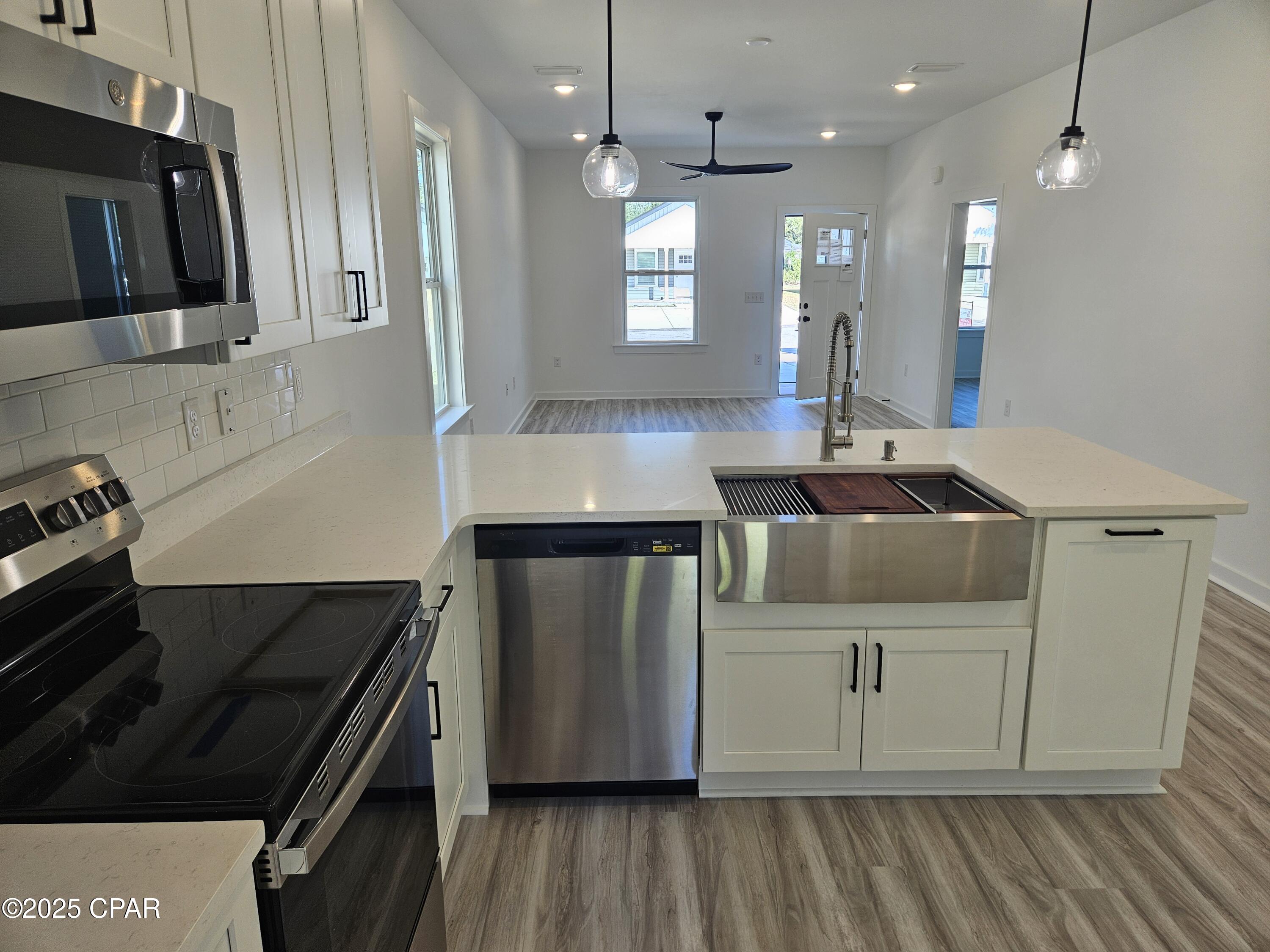 Image 9 For 910 9th Court