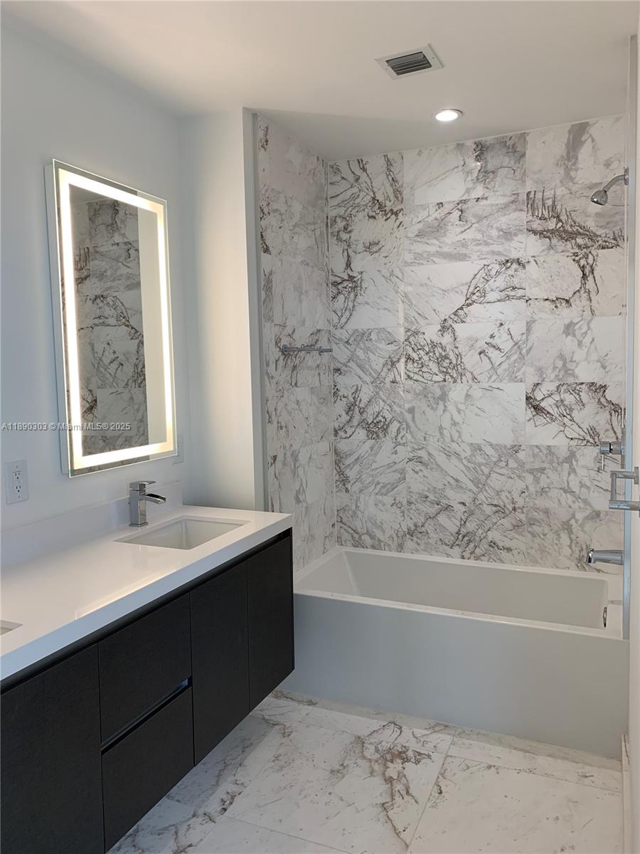 851 NE 1st Ave #2702, Miami FL 33132