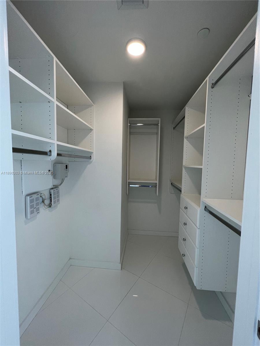 851 NE 1st Ave #2702, Miami FL 33132