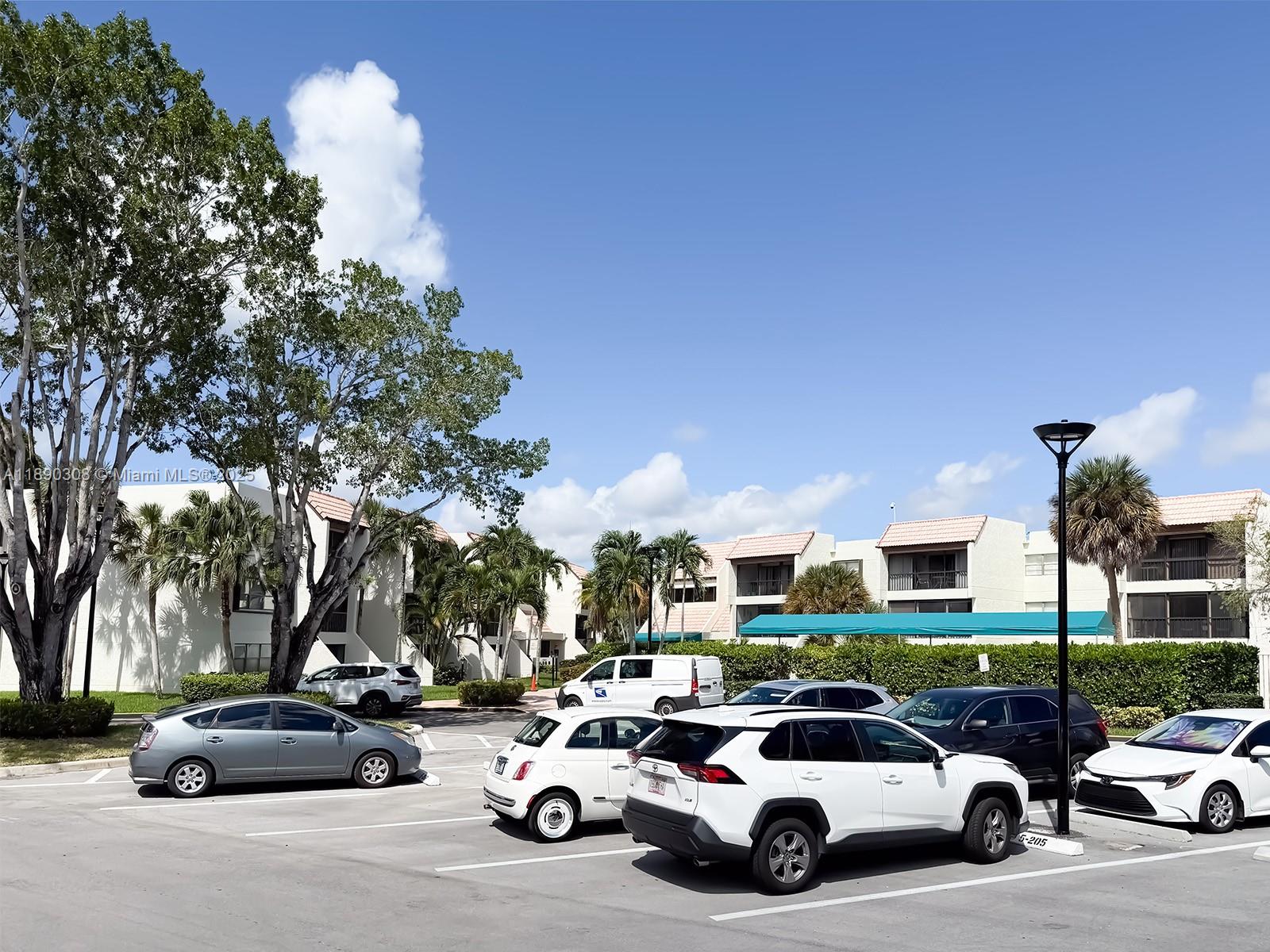 Homes for sale in Weston, FL | 301 Racquet Club Rd #203, Weston, FL 33326 | MLS# A11890308