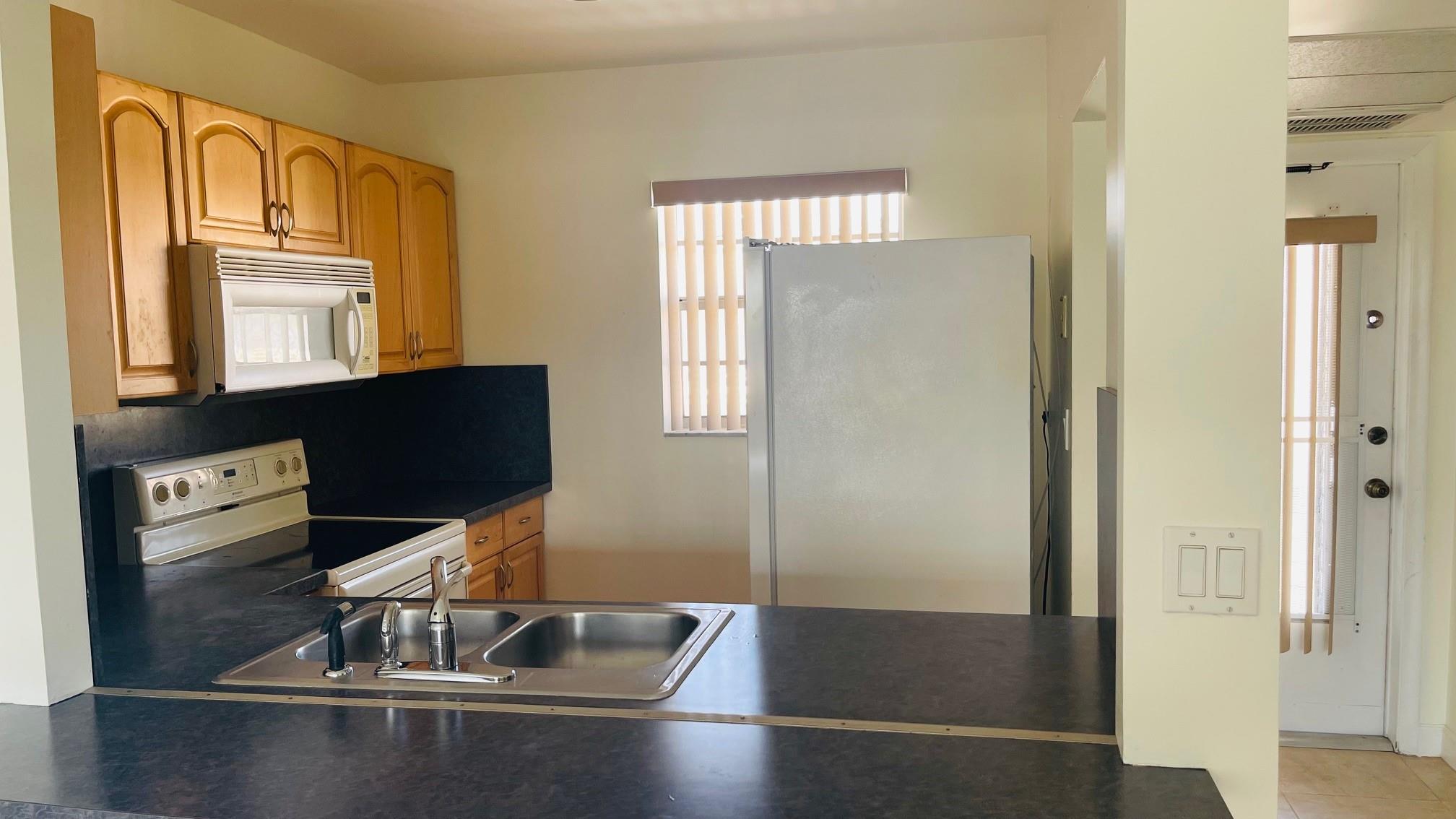 Homes for sale in Lauderdale Lakes, FL | 5111 W Oakland Park Blvd #306, Lauderdale Lakes, FL 33313 | MLS# F10530139