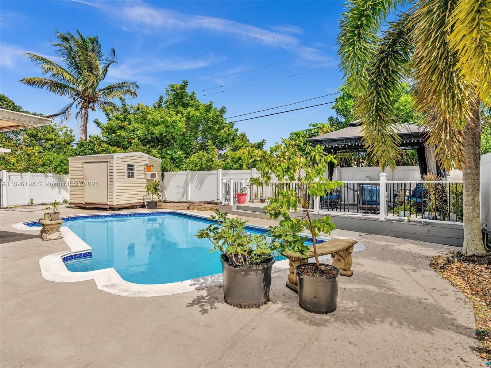 Lauderdale Lakes West Gat