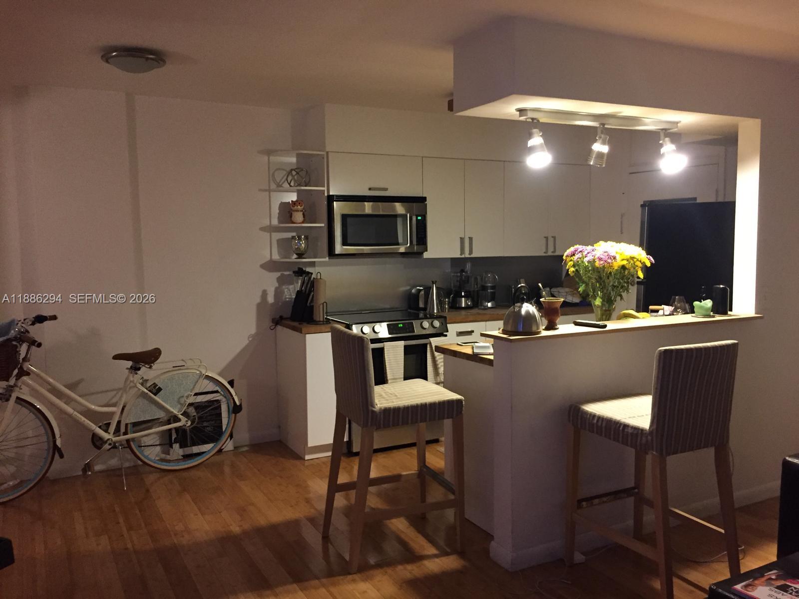 Penn 10 Manor Condo