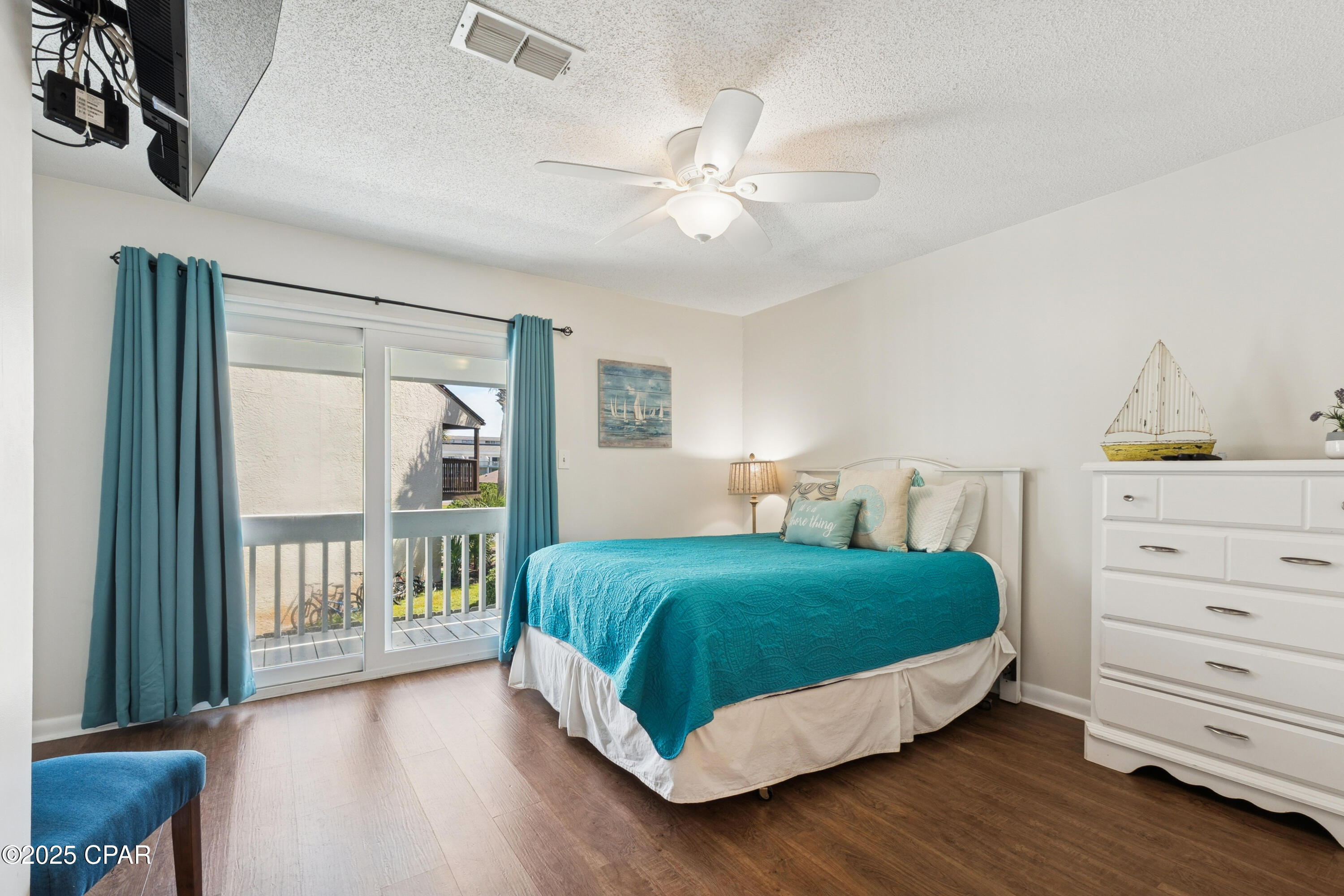 Image 28 For 17642 Front Beach  C1