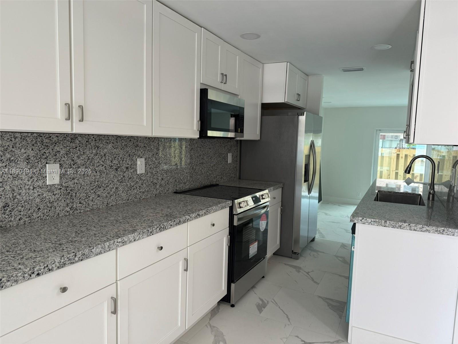 Townhouses At Jacaranda C