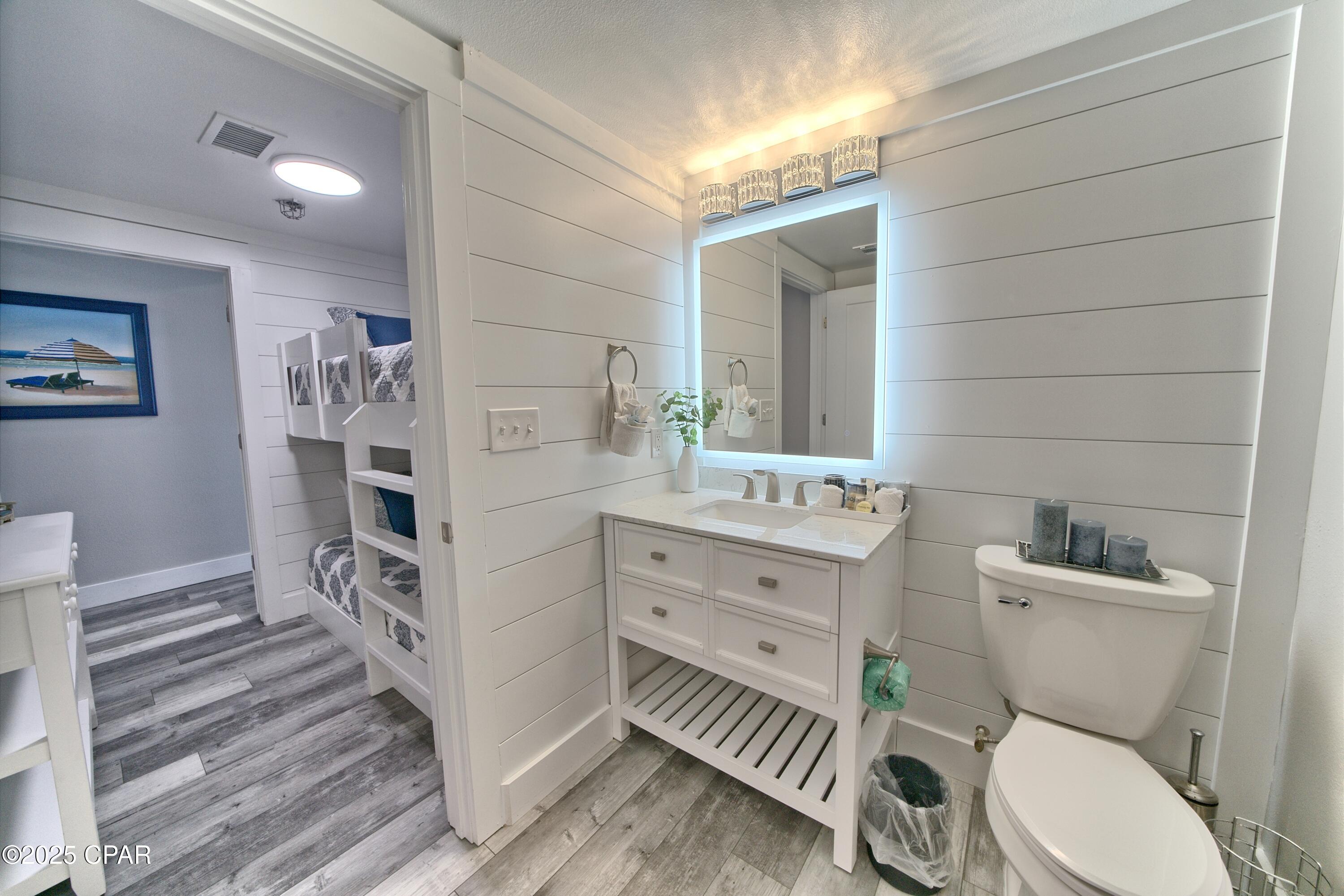 Image 15 For 9900 Thomas Drive 1402