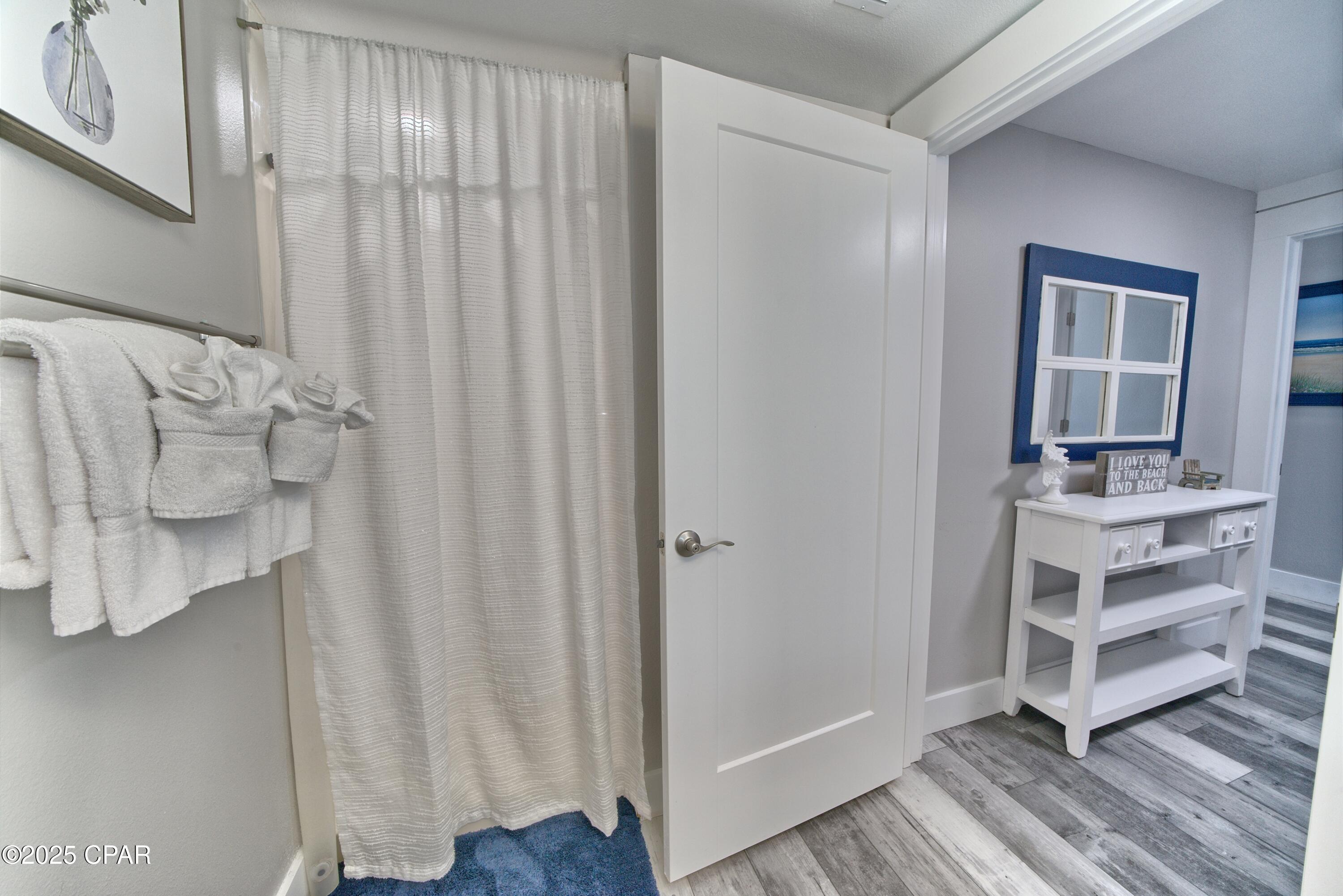 Image 16 For 9900 Thomas Drive 1402