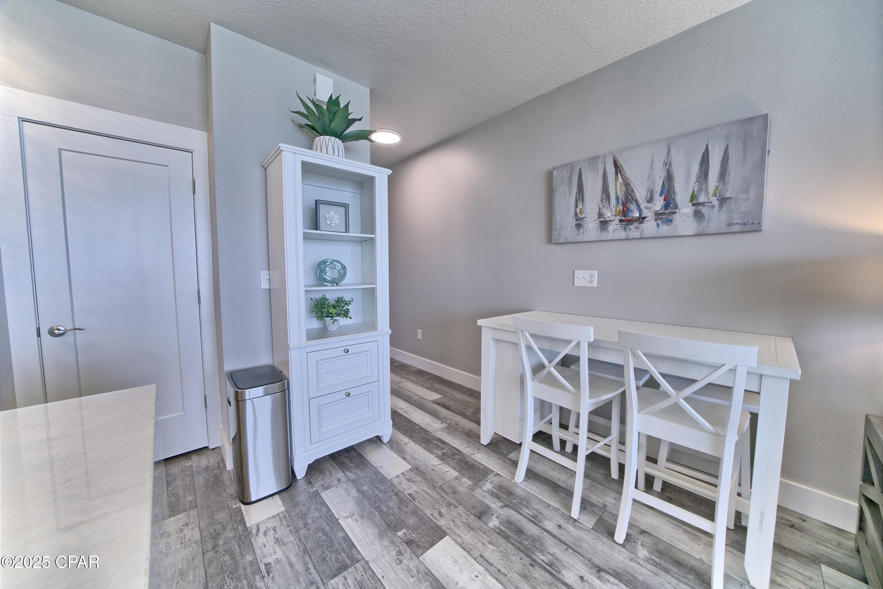 Image 23 For 9900 Thomas Drive 1402