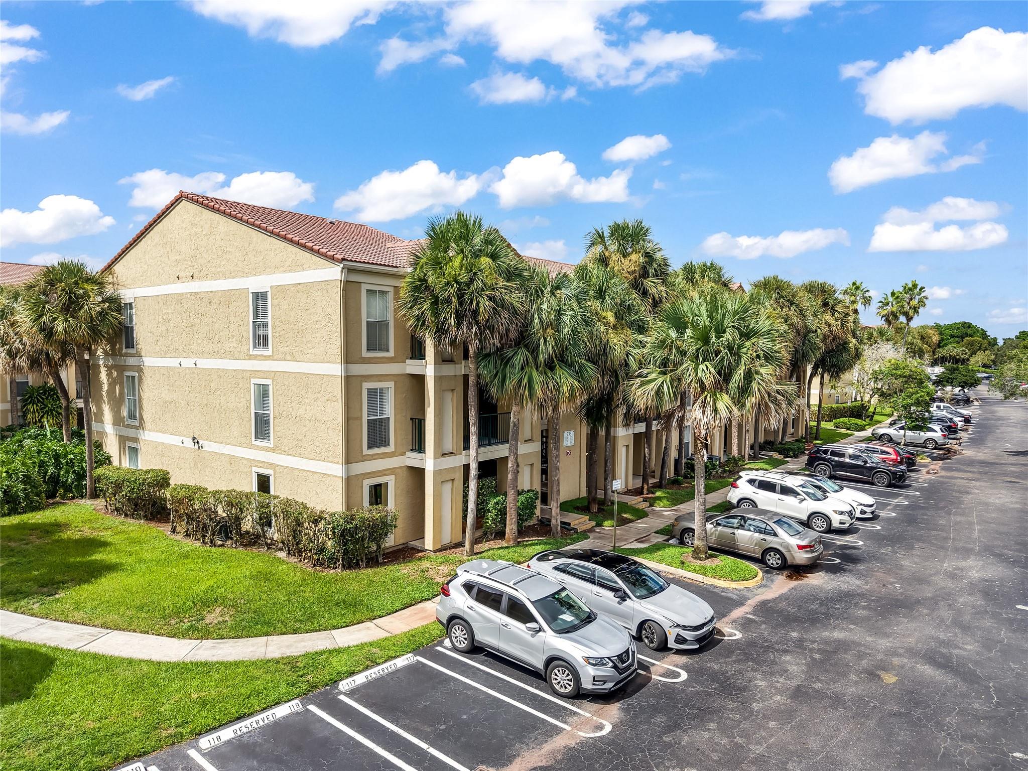 Savannah At Riverside Con