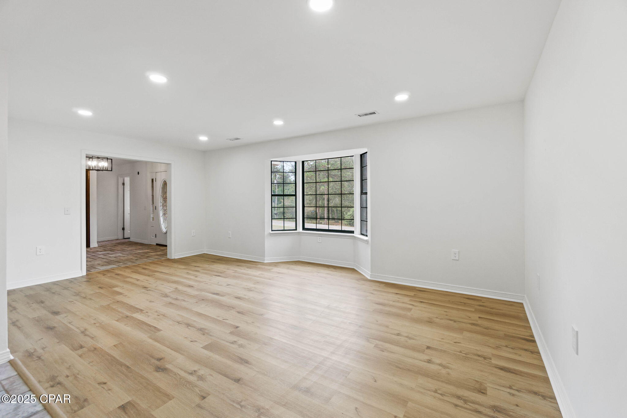 Image 15 For 1105 Timberlane Road