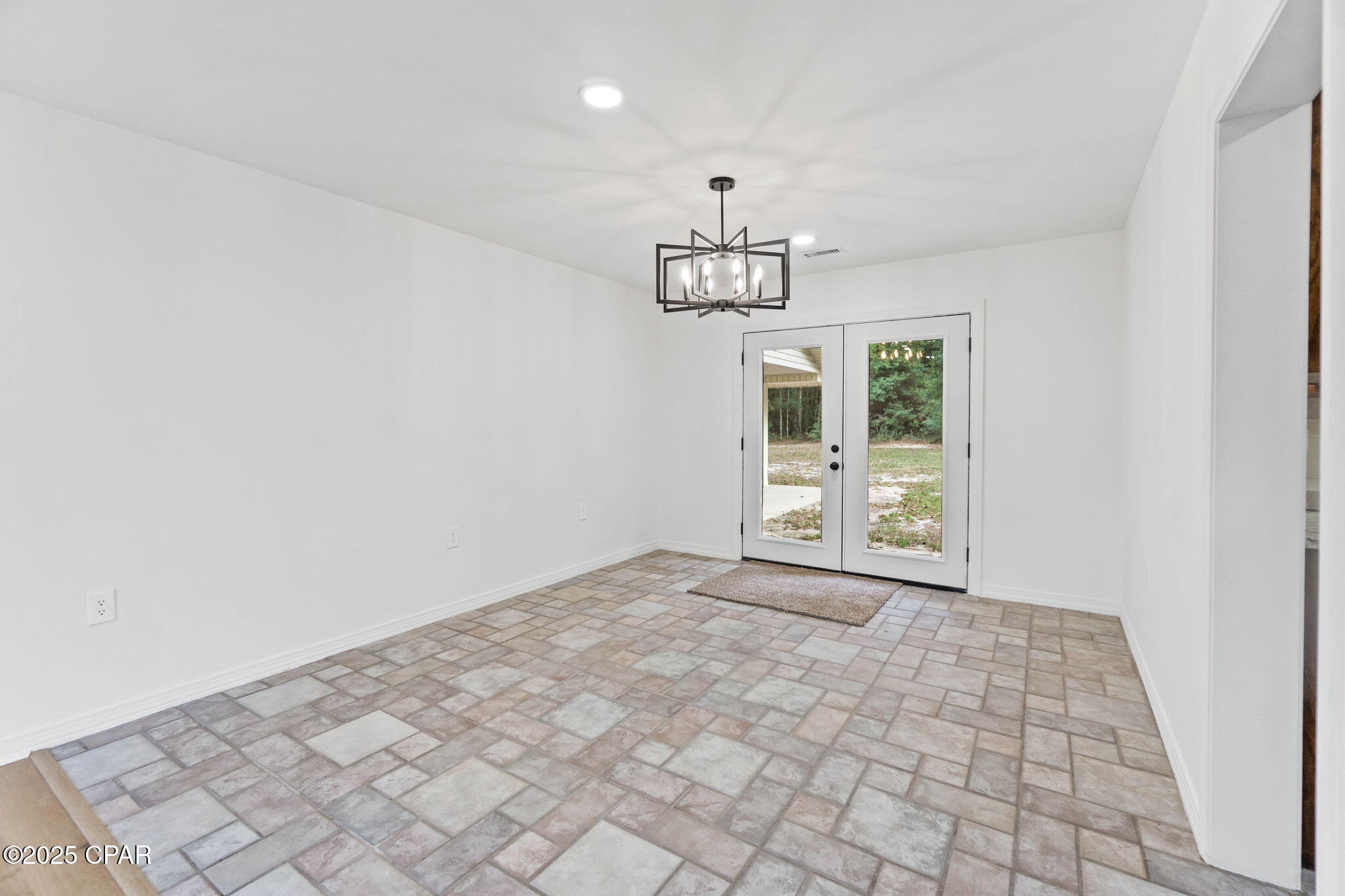 Image 16 For 1105 Timberlane Road