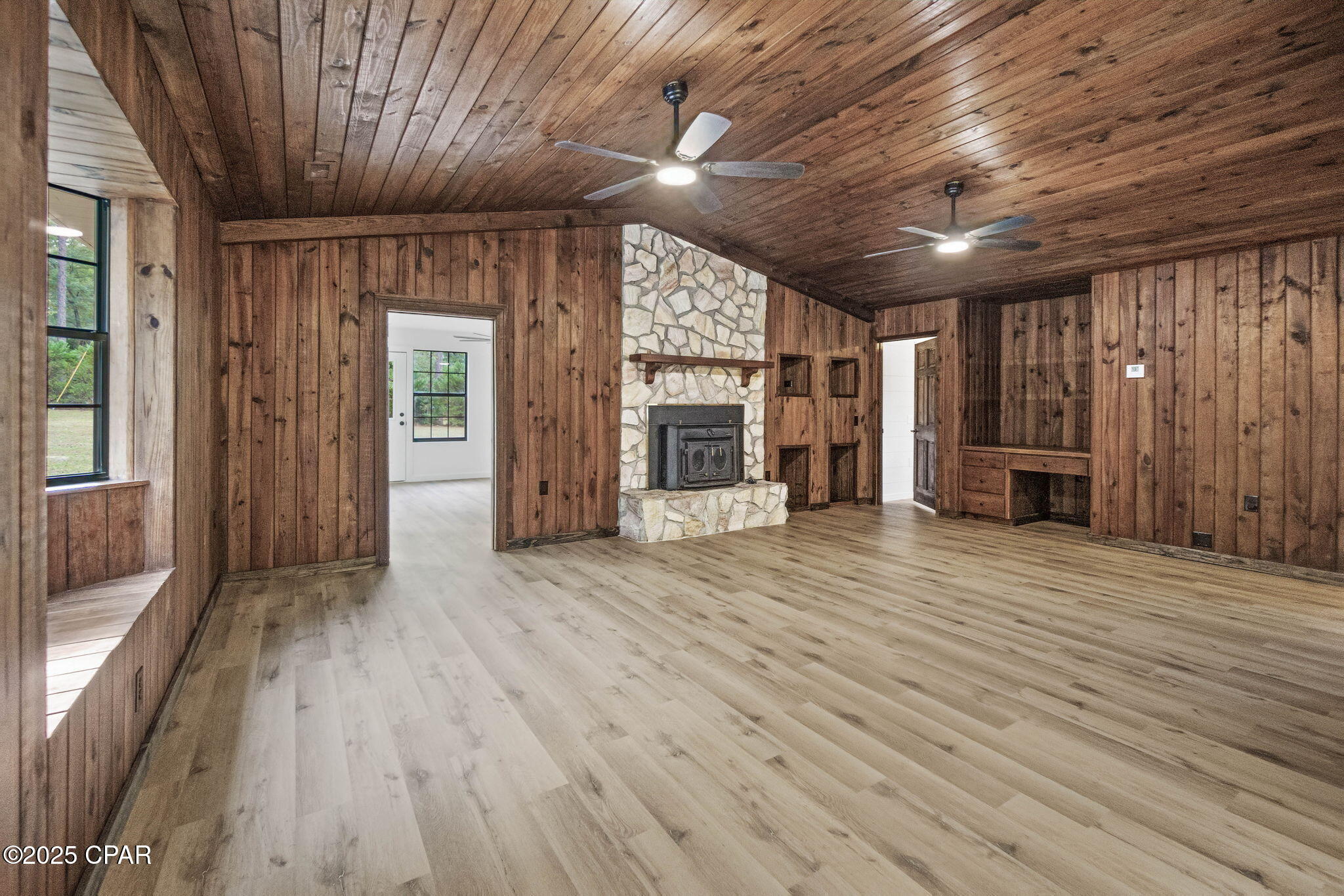 Image 24 For 1105 Timberlane Road