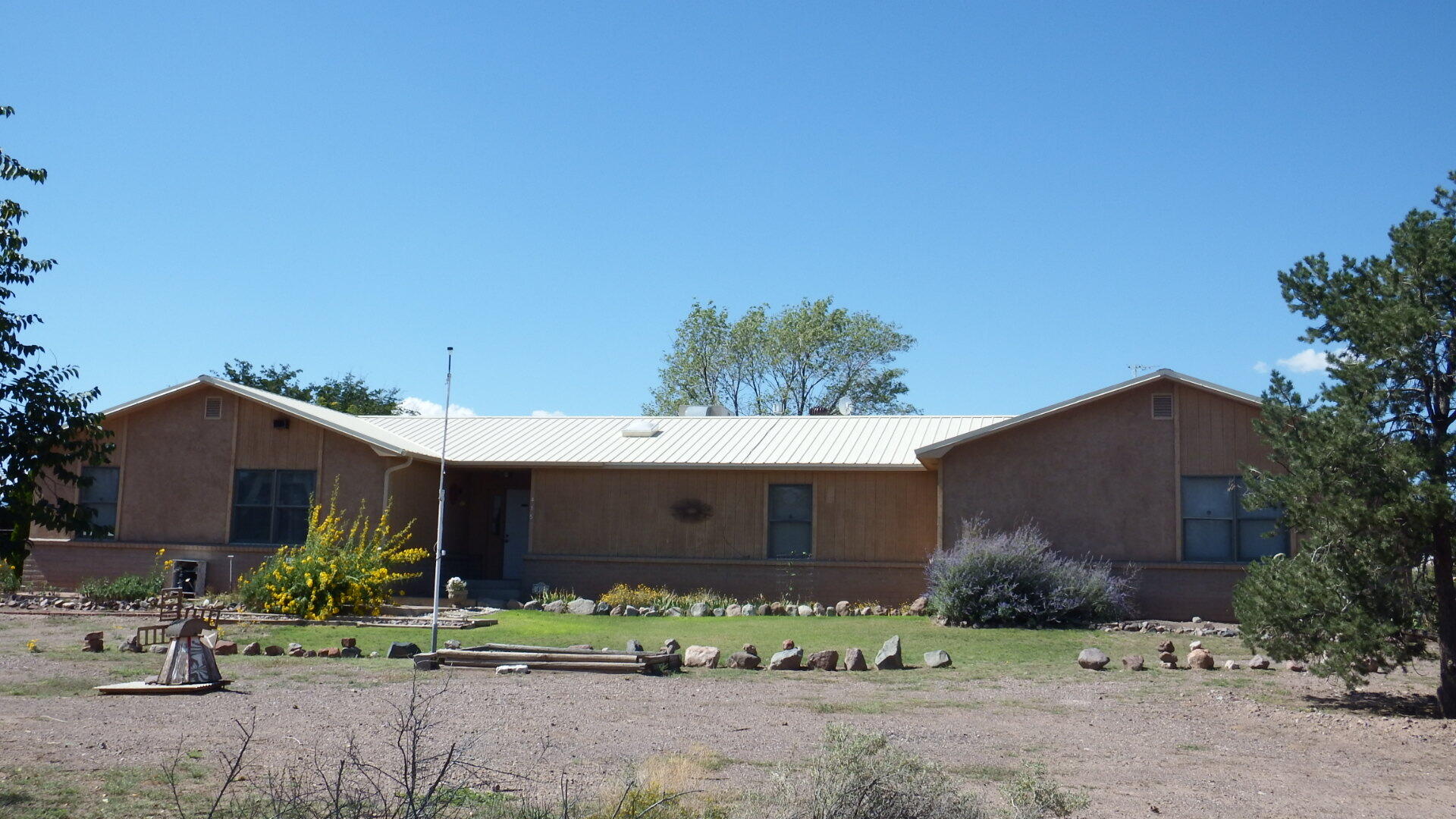 Homes for sale in Lemitar, NM | 415 County Road 91, Lemitar, NM 87823 | MLS# 1092462