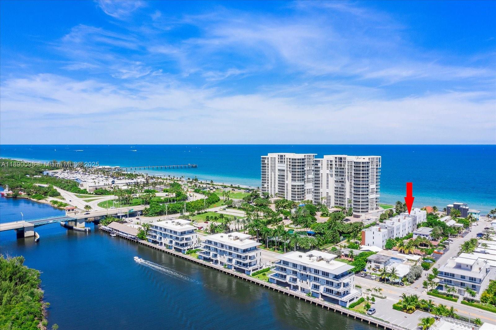 Hollywood Central Beach