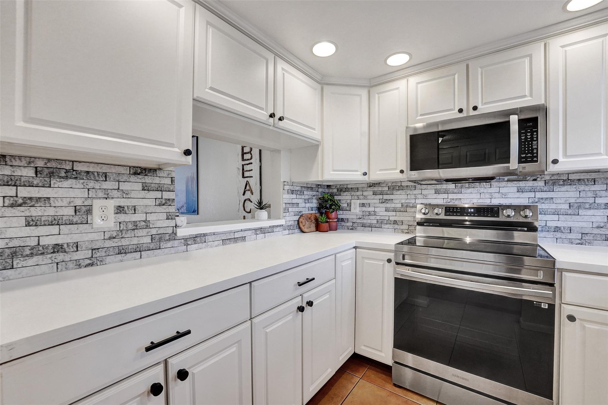 Homes for sale in Margate, FL | 6570 Royal Palm Blvd #210J, Margate, FL 33063 | MLS# F10530187