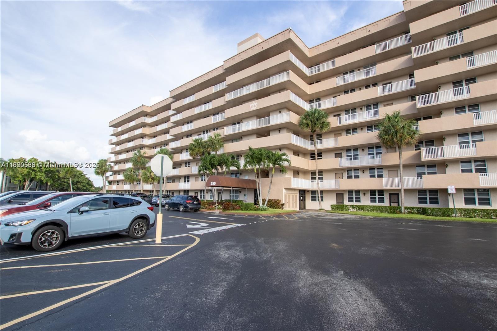 250-jacaranda-dr-305-plantation-fl-33324/hzid_e799e6de
