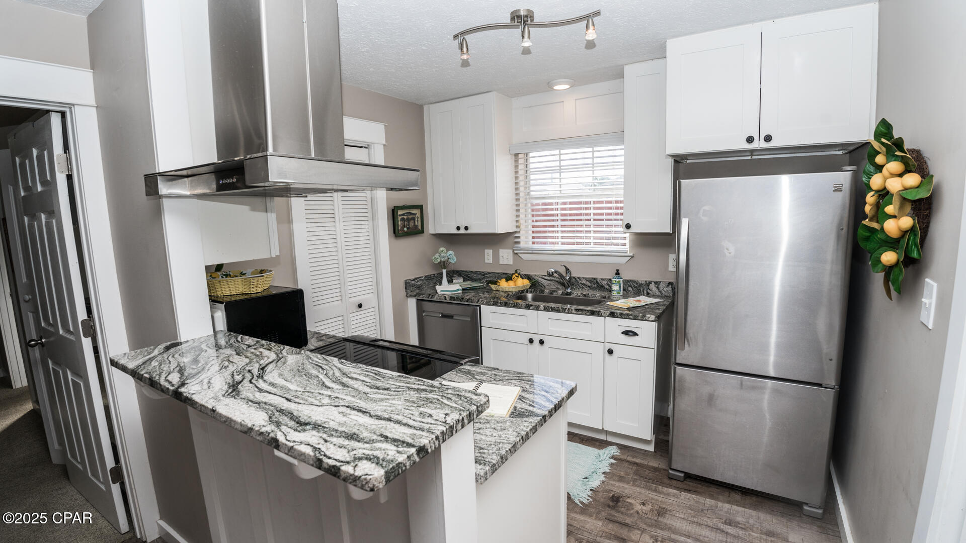 Image 12 For 3912 Long John Drive