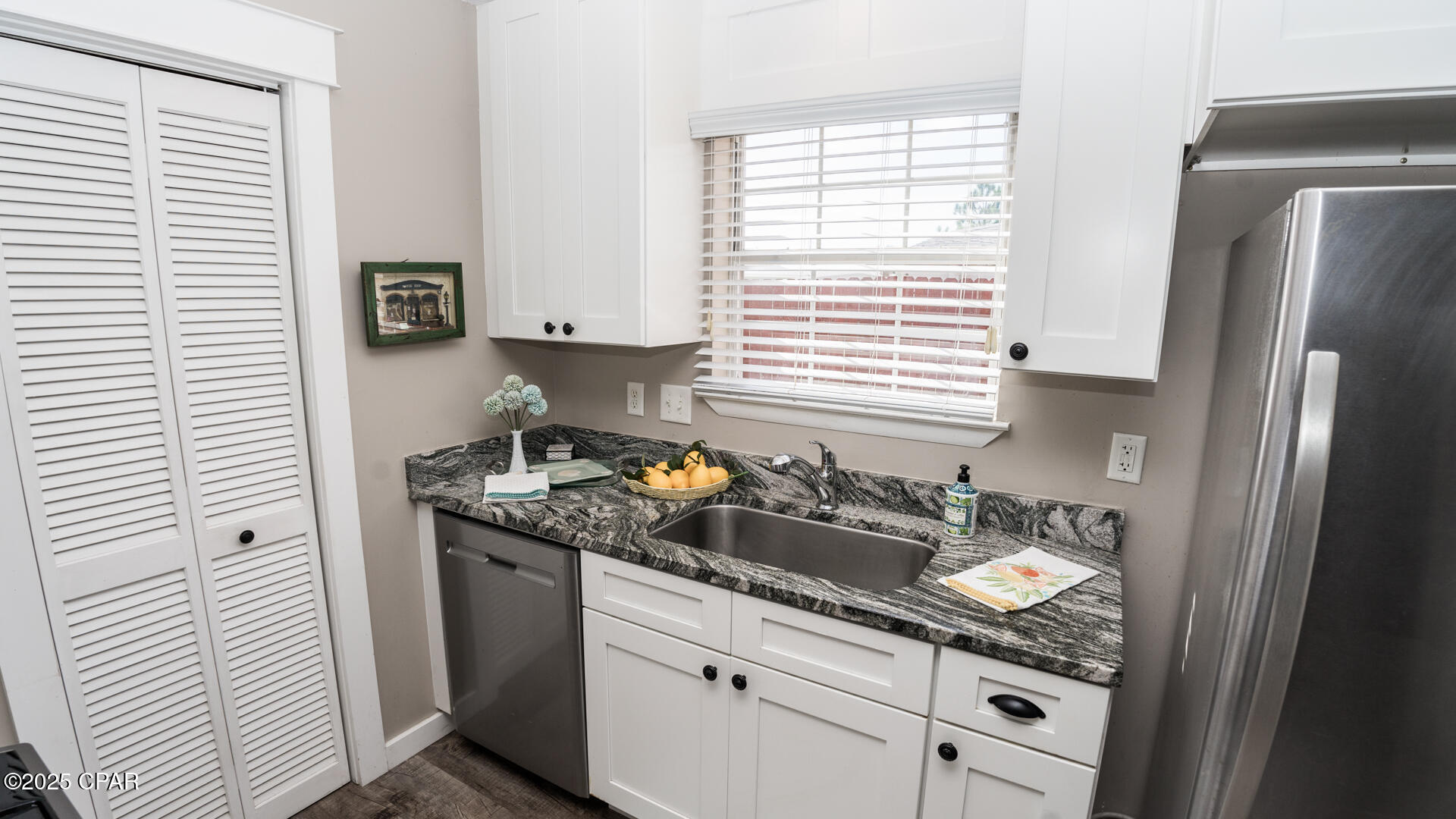 Image 15 For 3912 Long John Drive