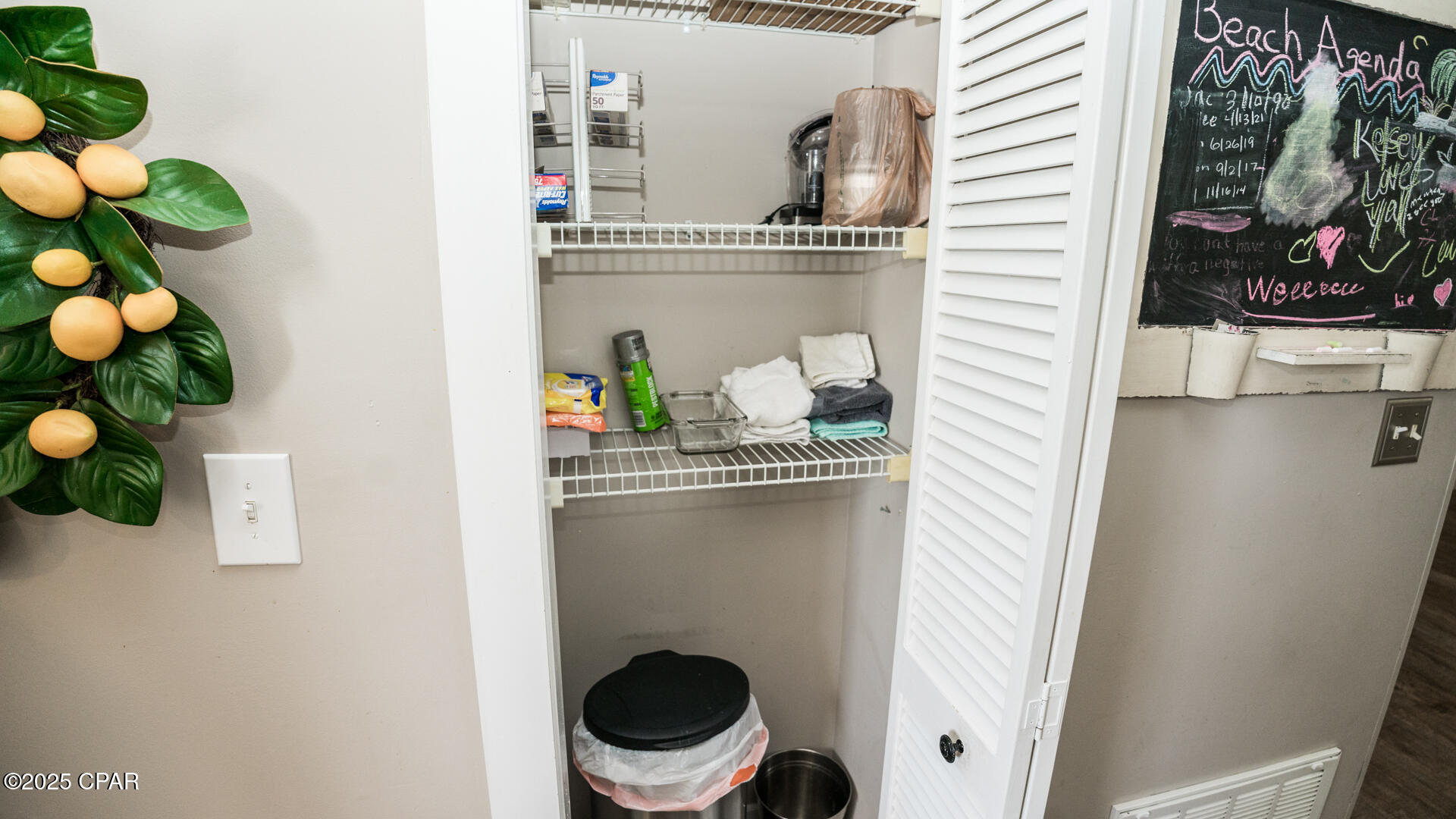 Image 18 For 3912 Long John Drive