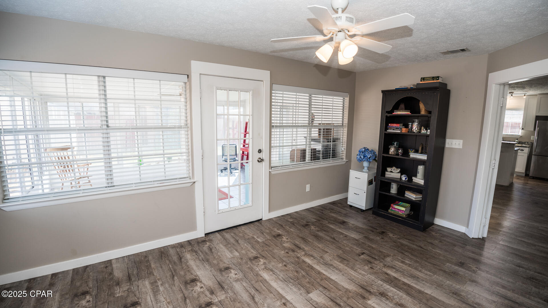 Image 27 For 3912 Long John Drive