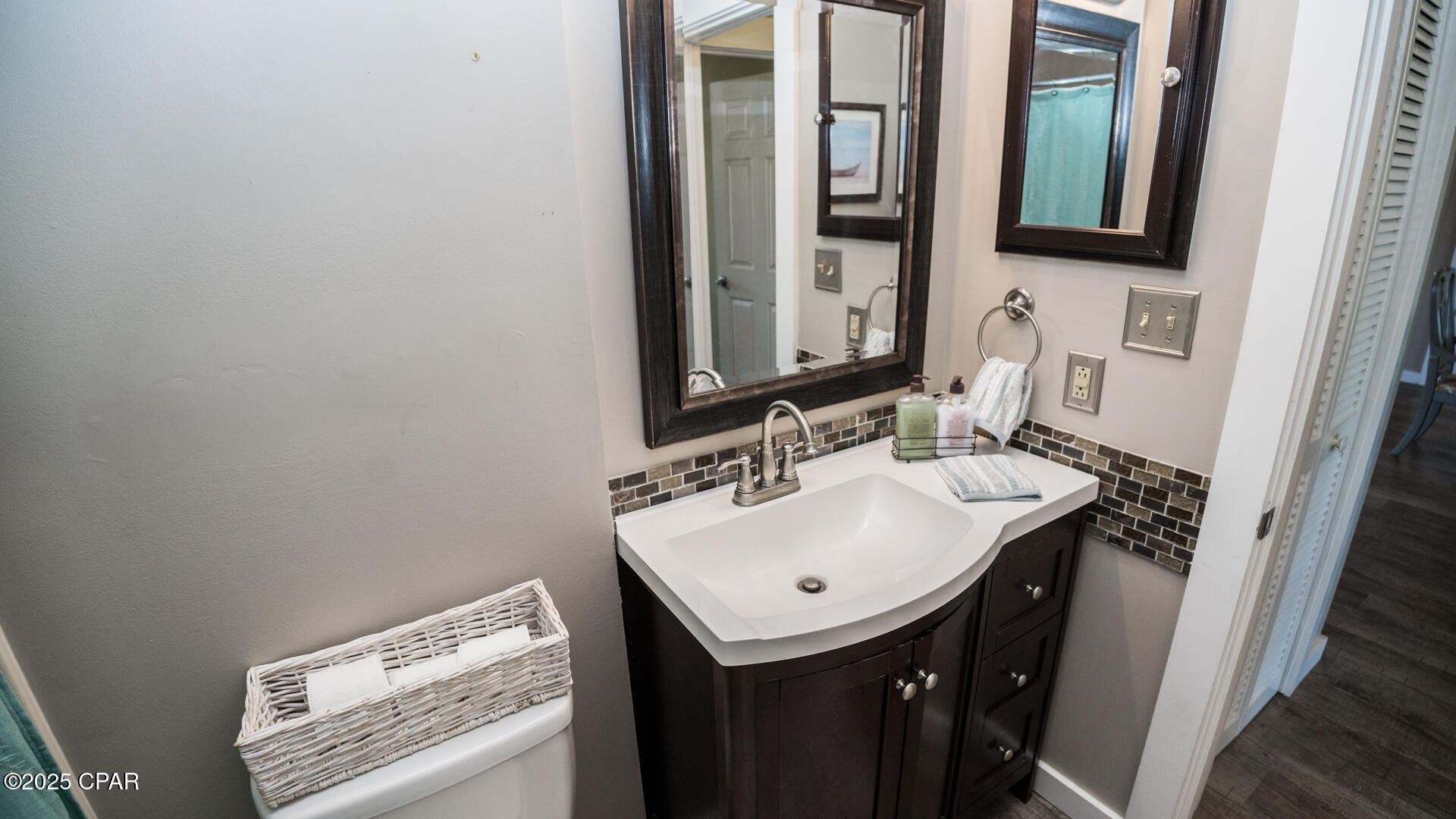 Image 32 For 3912 Long John Drive