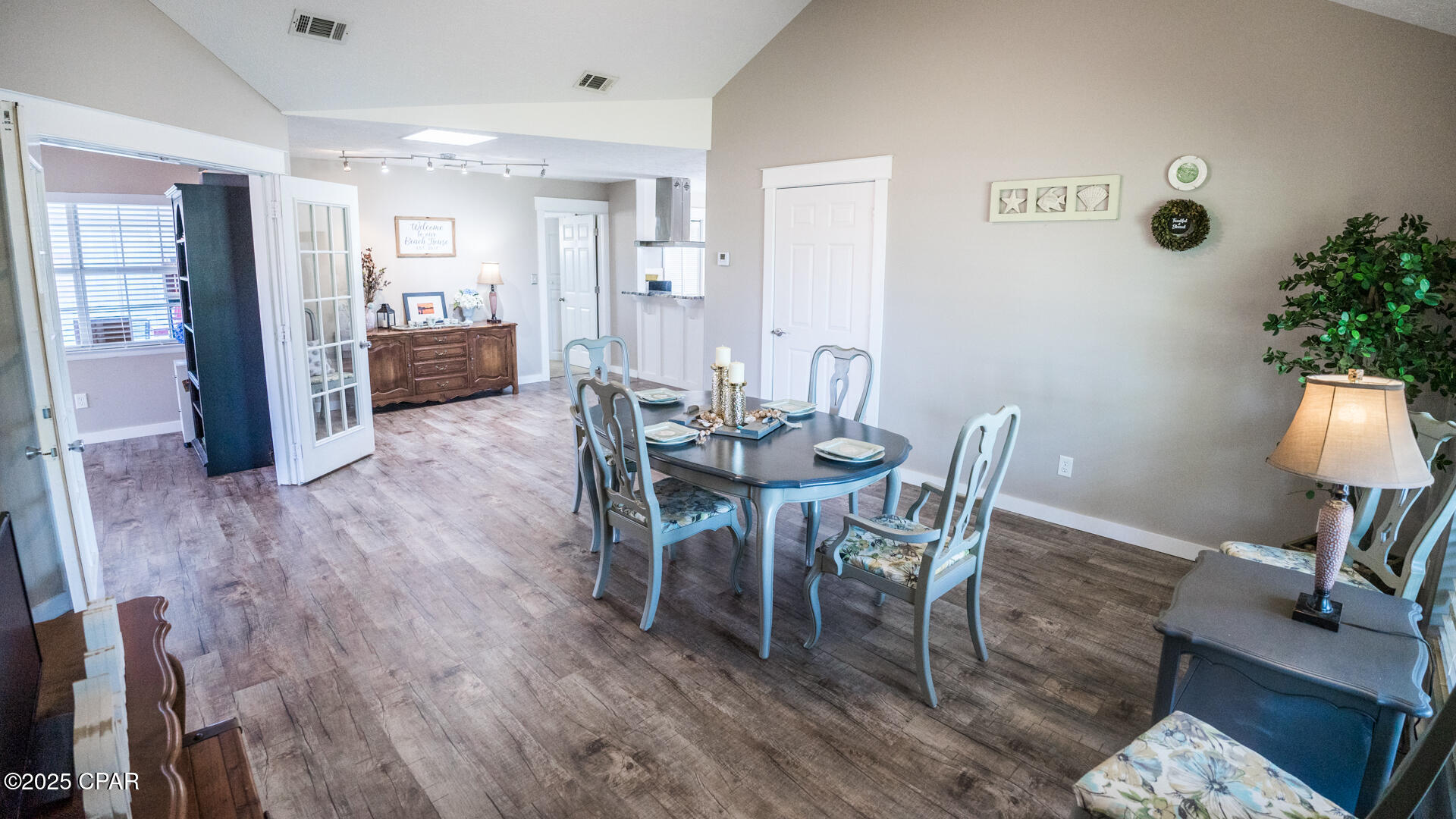 Image 5 For 3912 Long John Drive