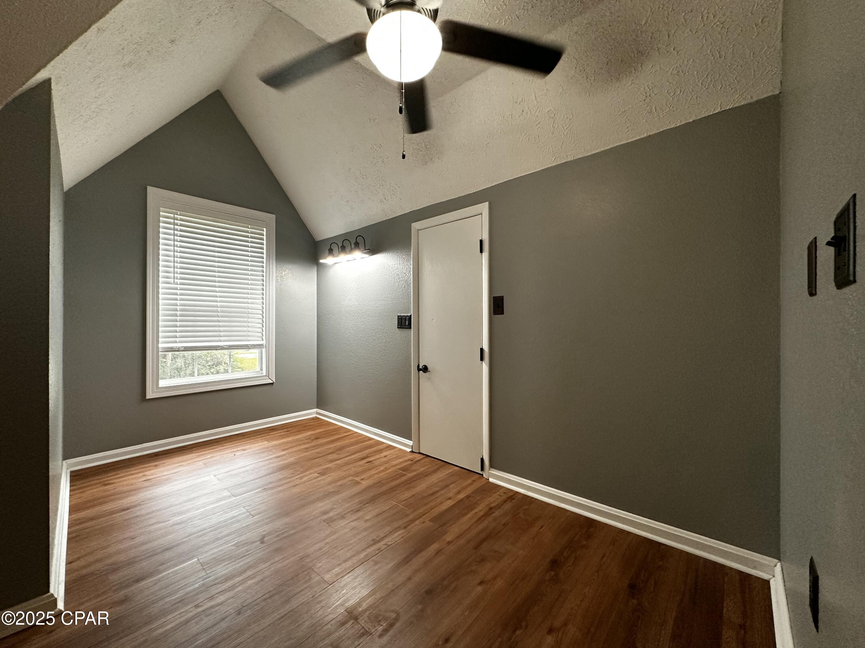 Image 42 For 2986 Daniels Street