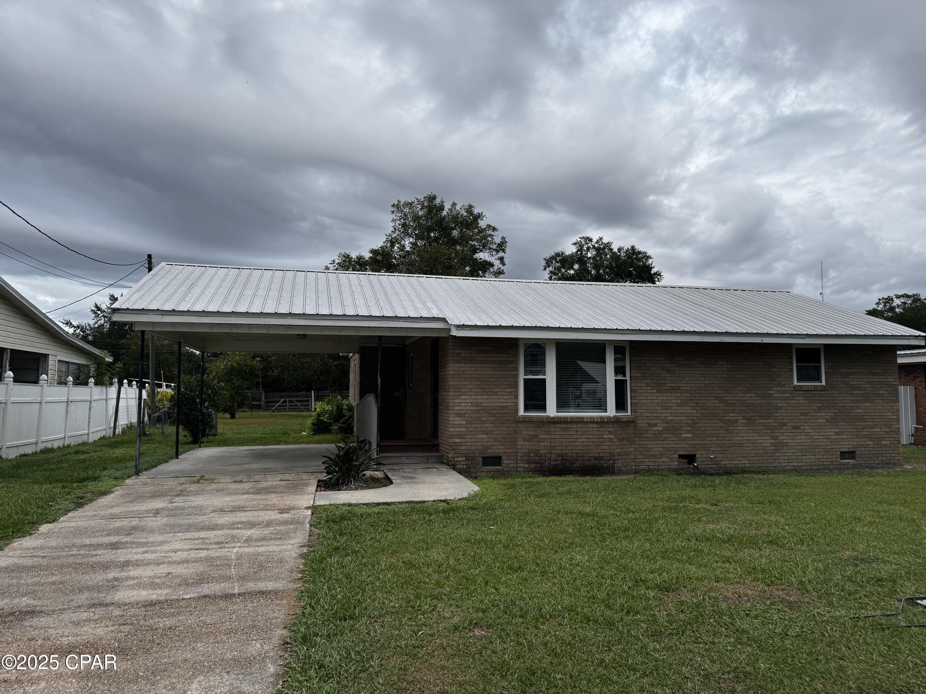 Homes for sale in Wewahitchka, FL | 546 S S 2nd St St, Wewahitchka, FL 32465 | MLS# 779994