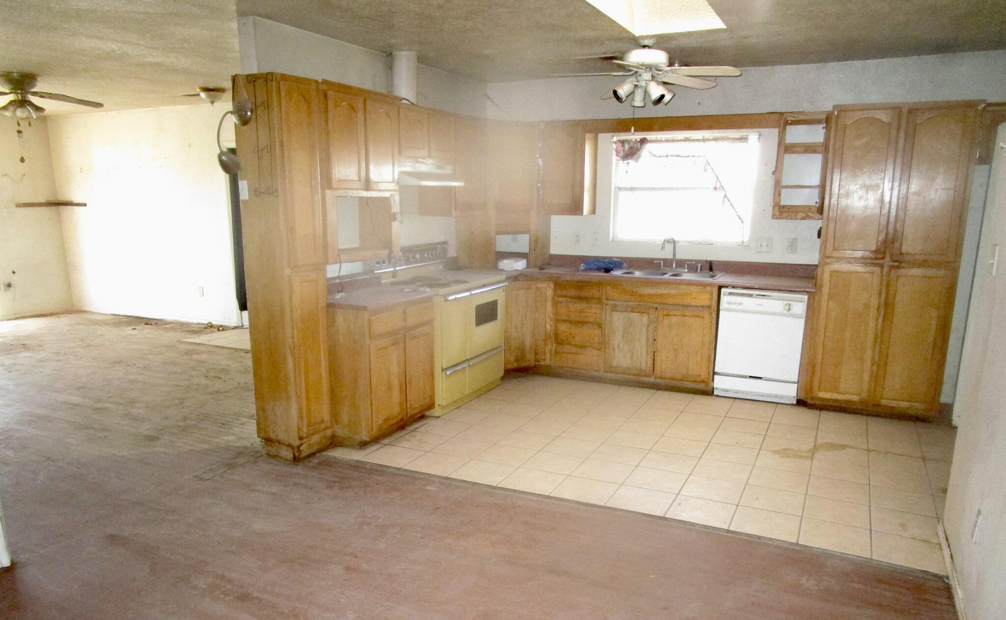 Homes for sale in Belen, NM | 300 Wisconsin St, Belen, NM 87002 | MLS# 1092426