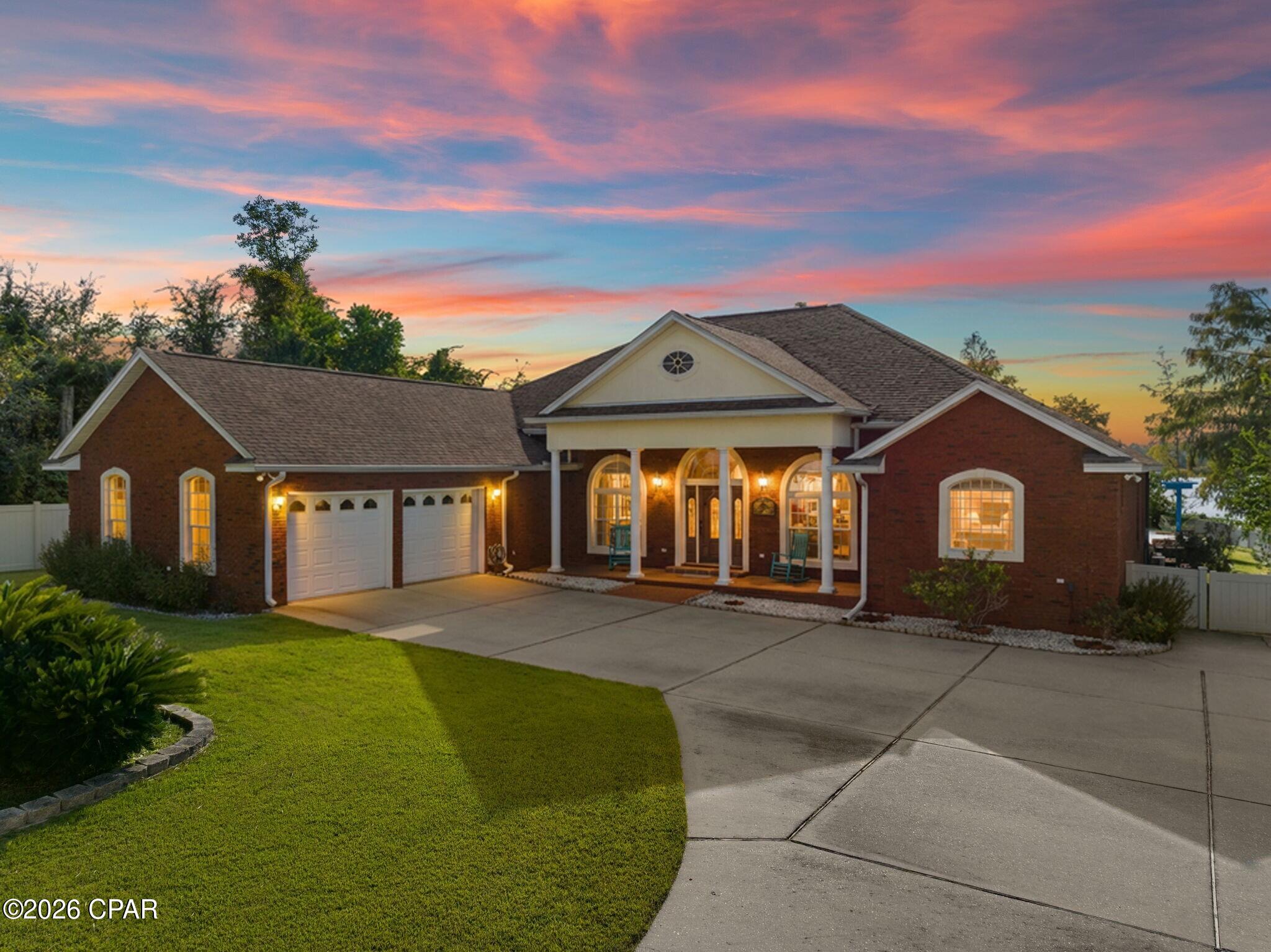 Listing photo id 2 for 6201 Highway 2311