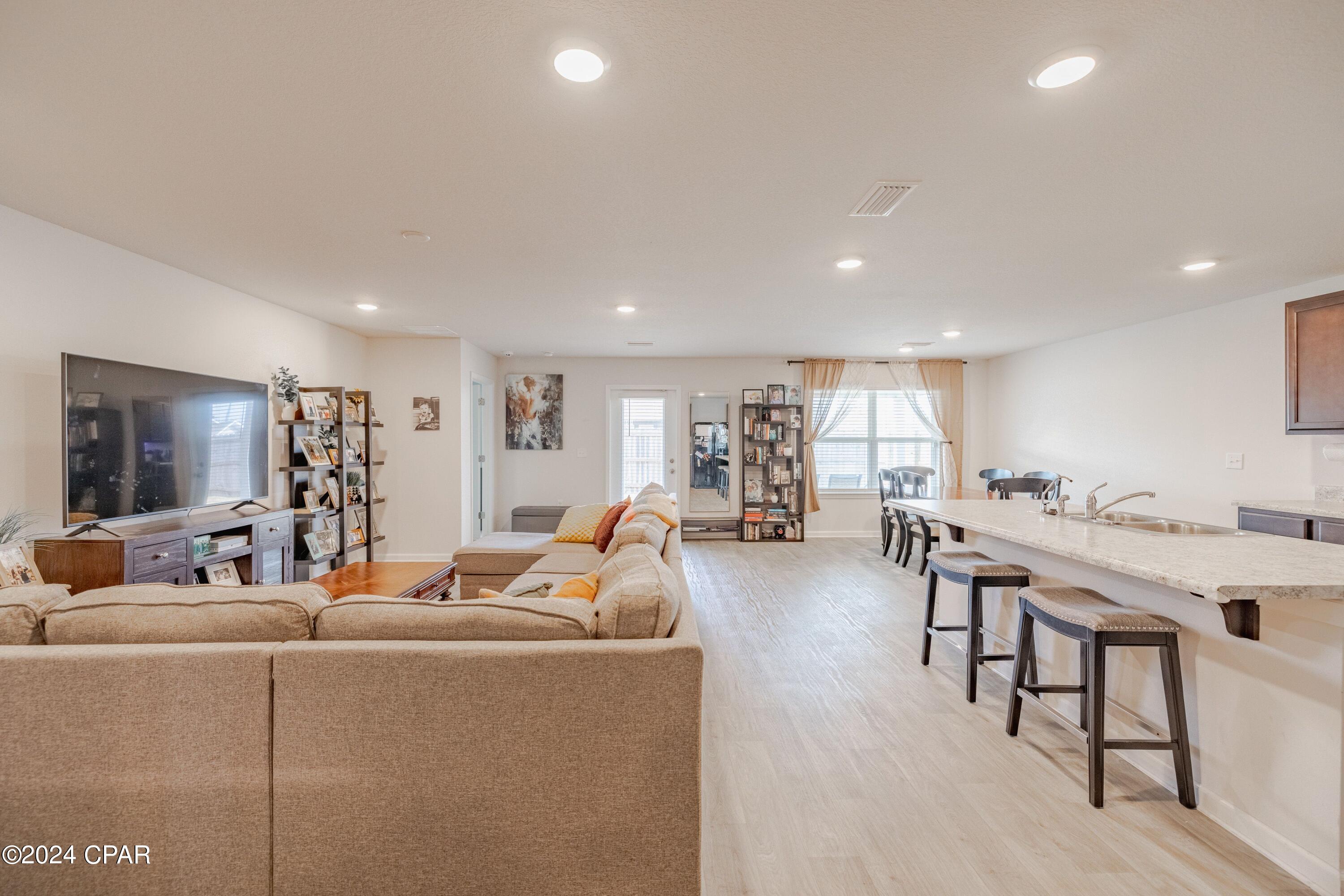 Image 17 For 100 Red Bay Road