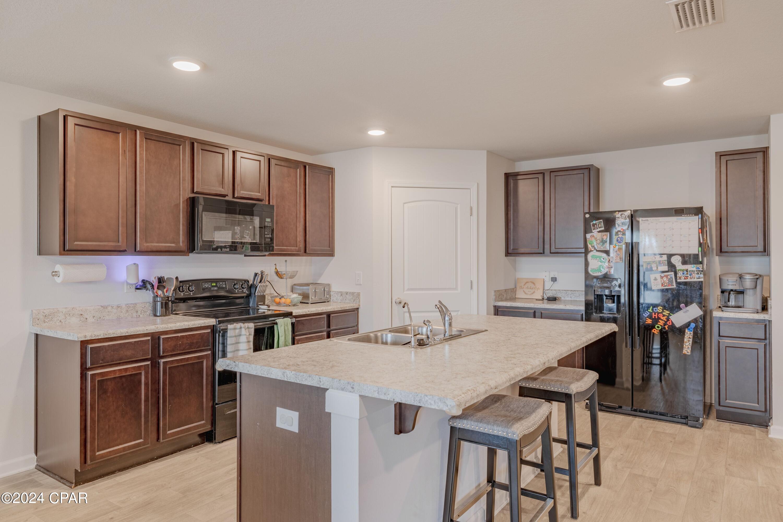 Image 8 For 100 Red Bay Road