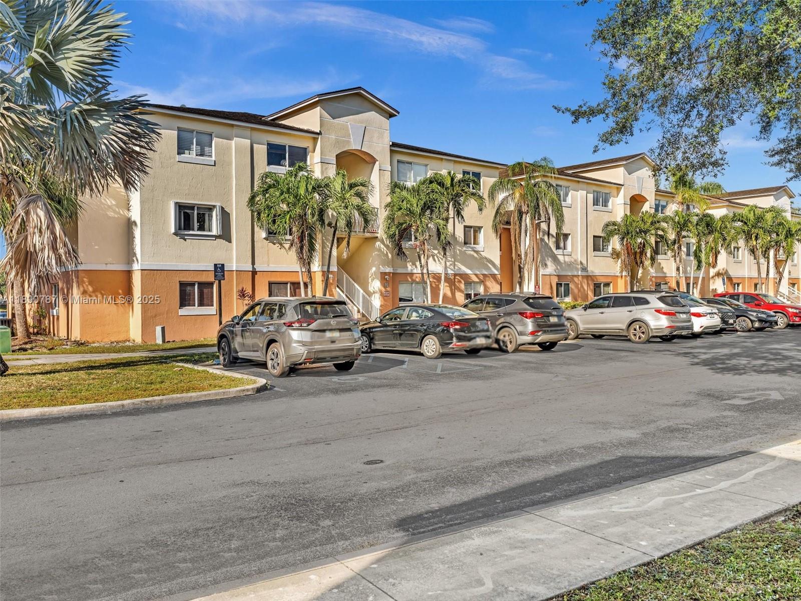 Lakewood At Emerald Hills