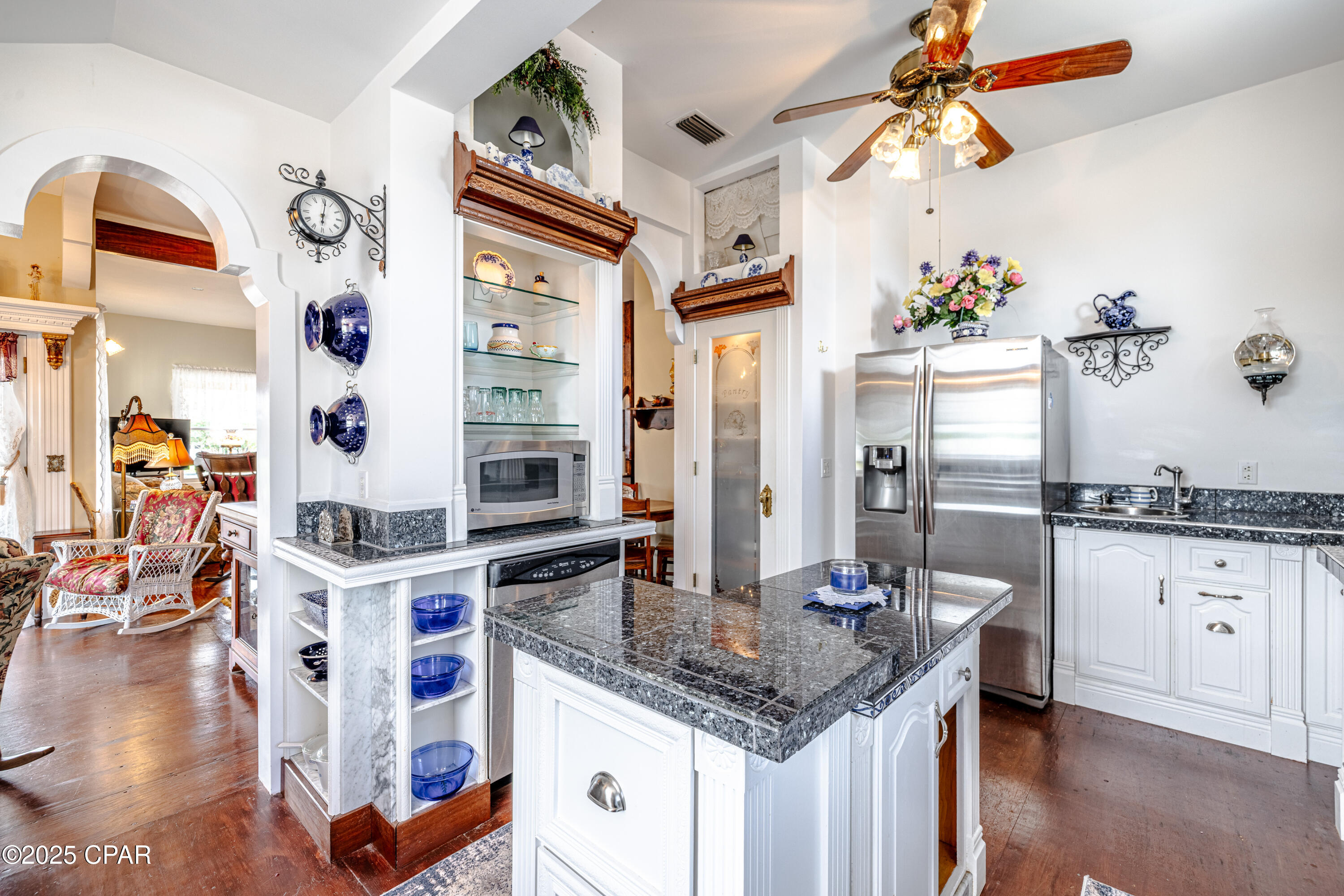 Image 15 For 21902 Sunnyside Lane