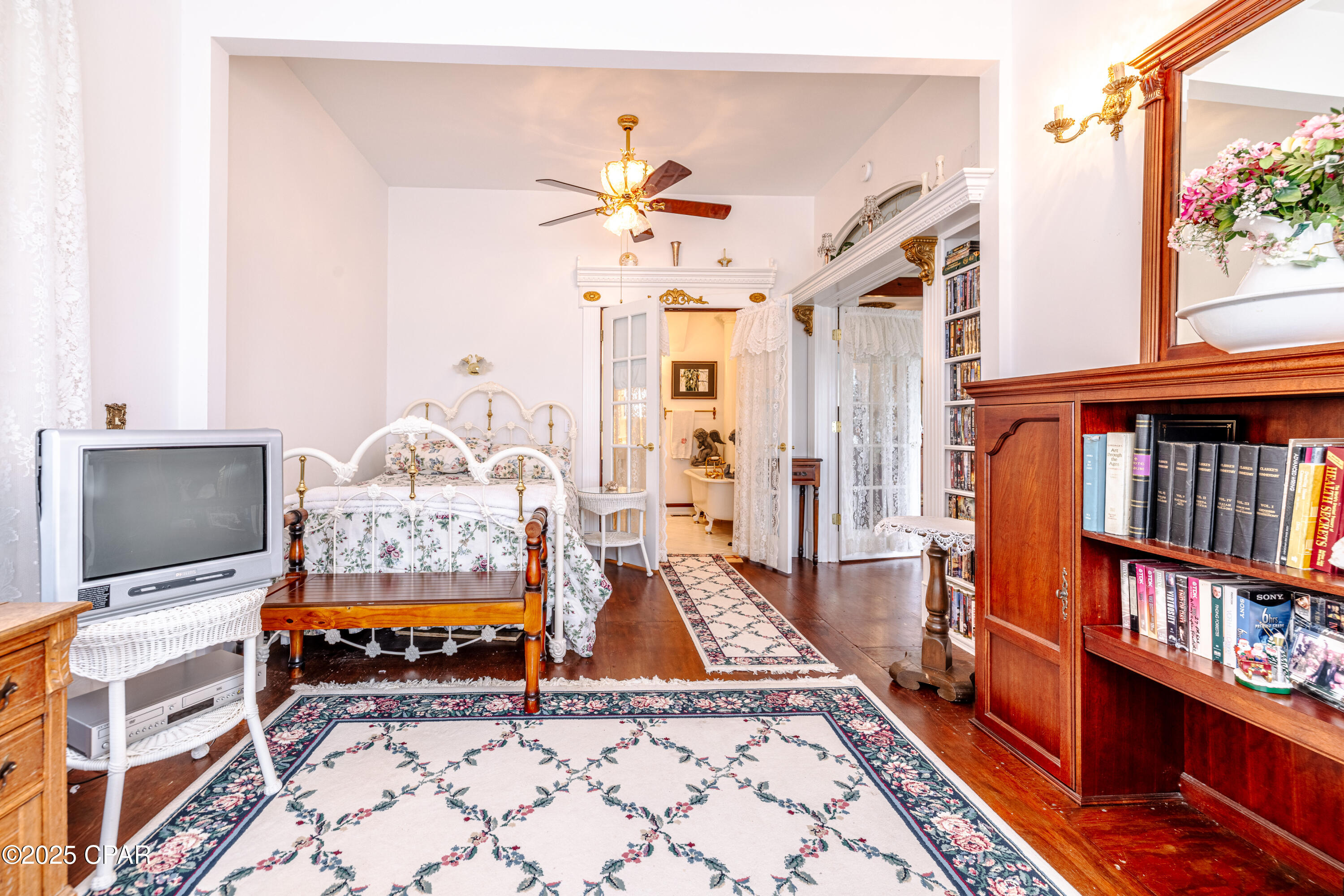 Image 19 For 21902 Sunnyside Lane