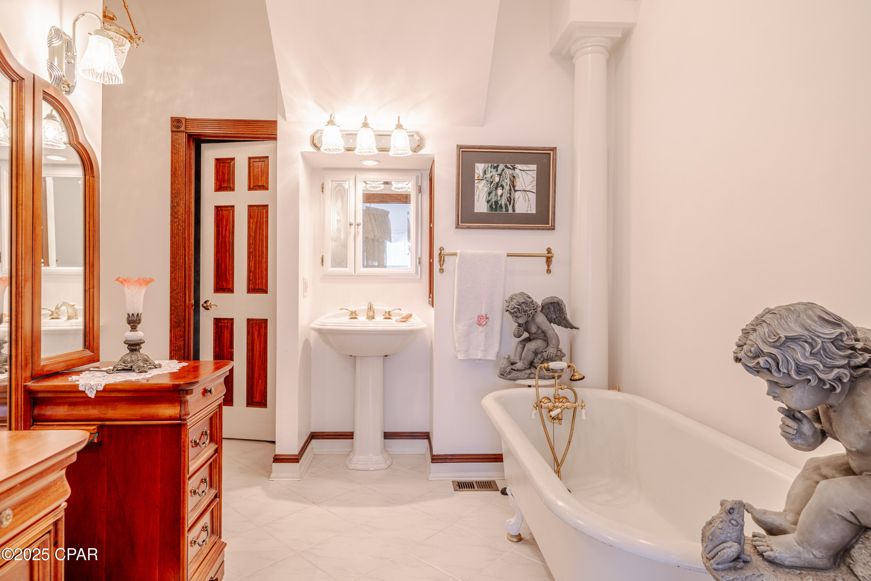 Image 21 For 21902 Sunnyside Lane