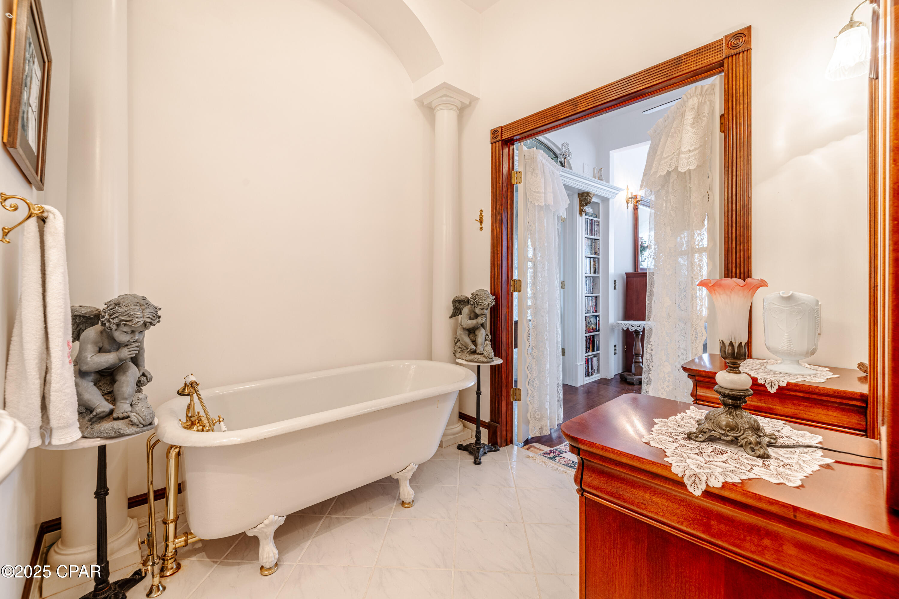 Image 22 For 21902 Sunnyside Lane