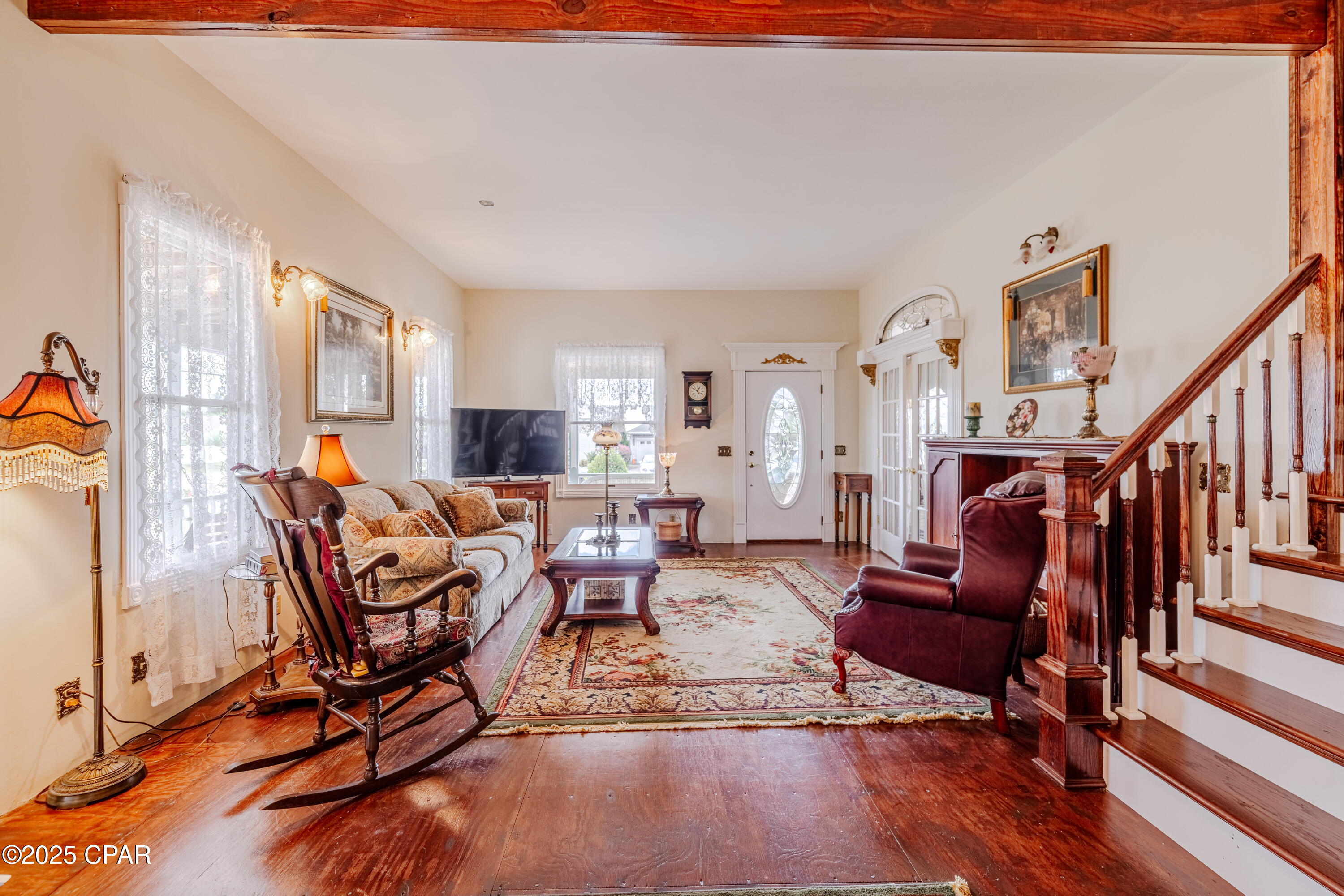 Image 3 For 21902 Sunnyside Lane