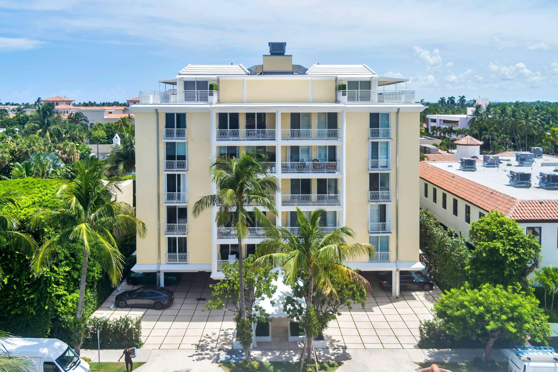 Everglades Plaza Condo