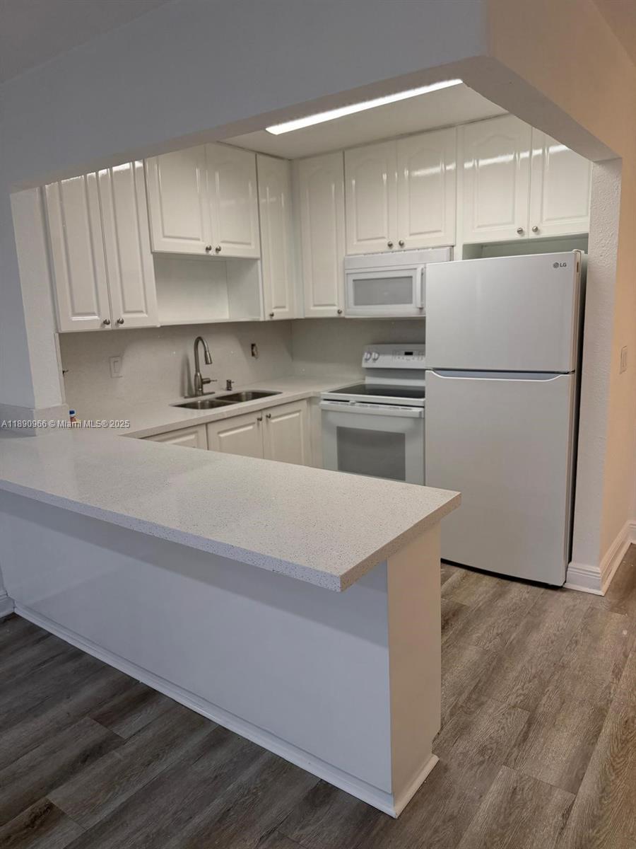 Lago Grande Three-A Condo